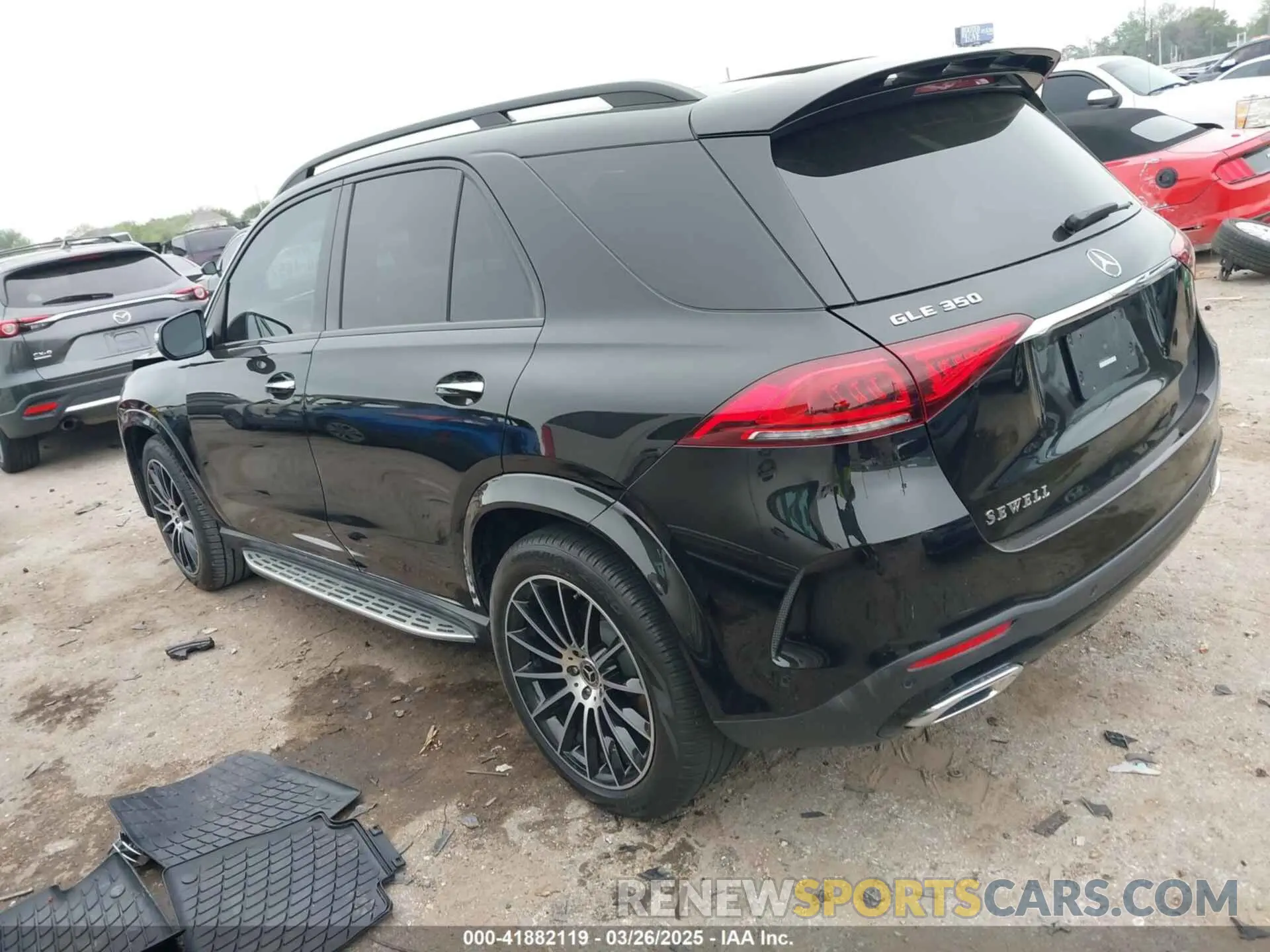 3 Photograph of a damaged car 4JGFB4JB7NA776070 MERCEDES-BENZ GLE 350 2022
