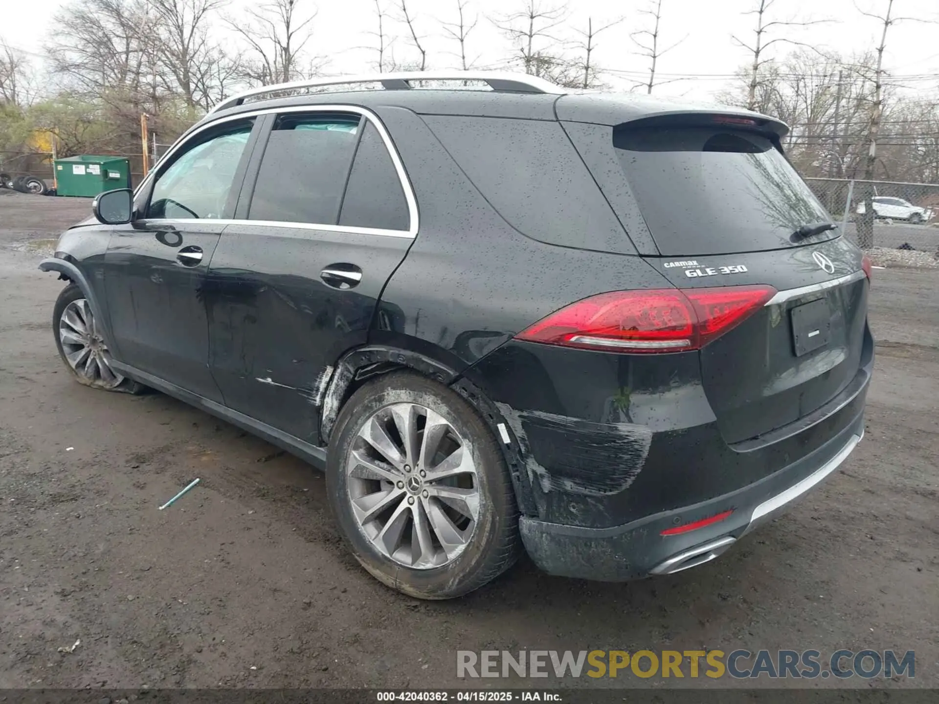3 Photograph of a damaged car 4JGFB4JE5NA603335 MERCEDES-BENZ GLE 350 2022