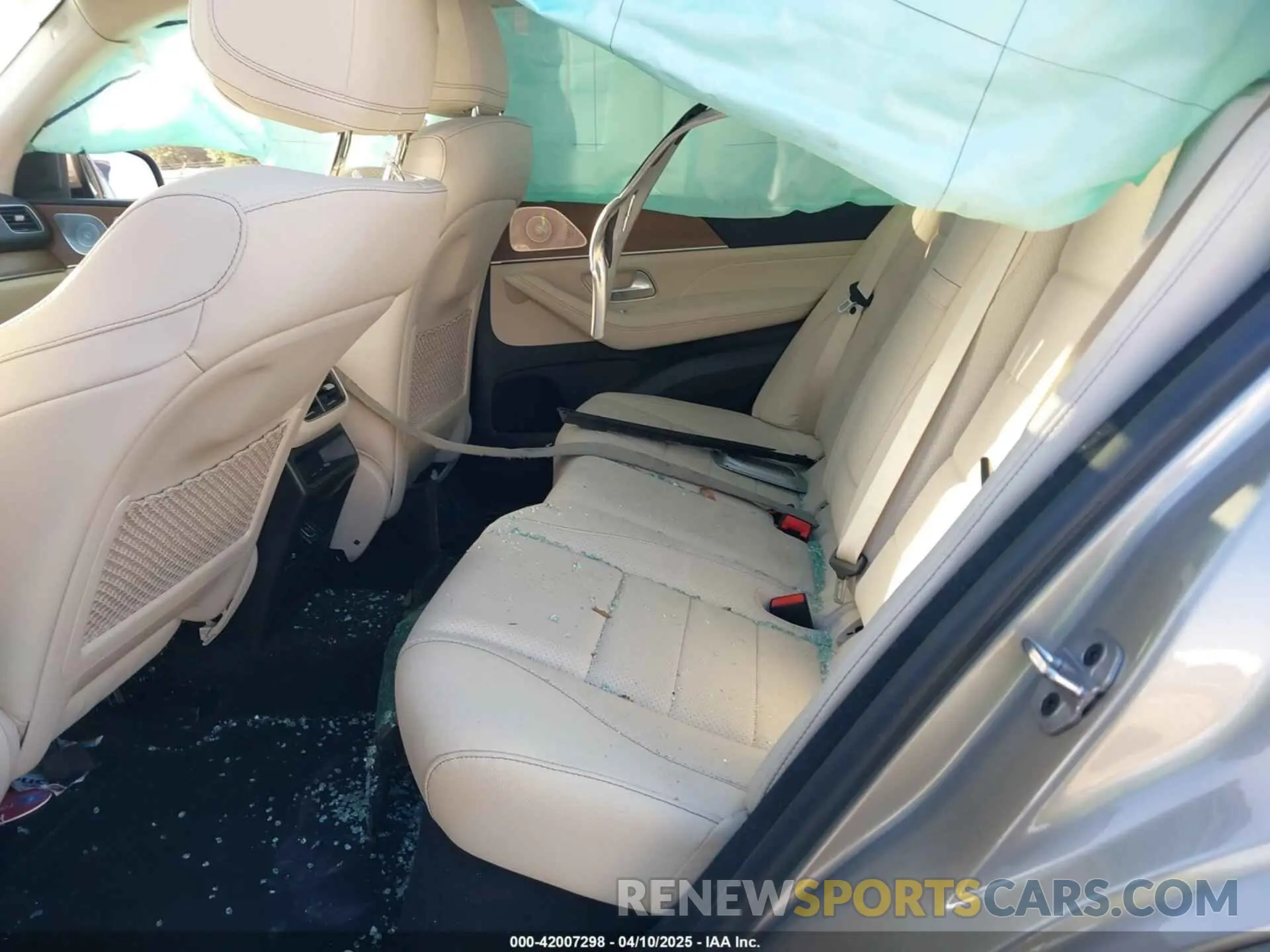 8 Photograph of a damaged car 4JGFB4KB1NA620119 MERCEDES-BENZ GLE 350 2022