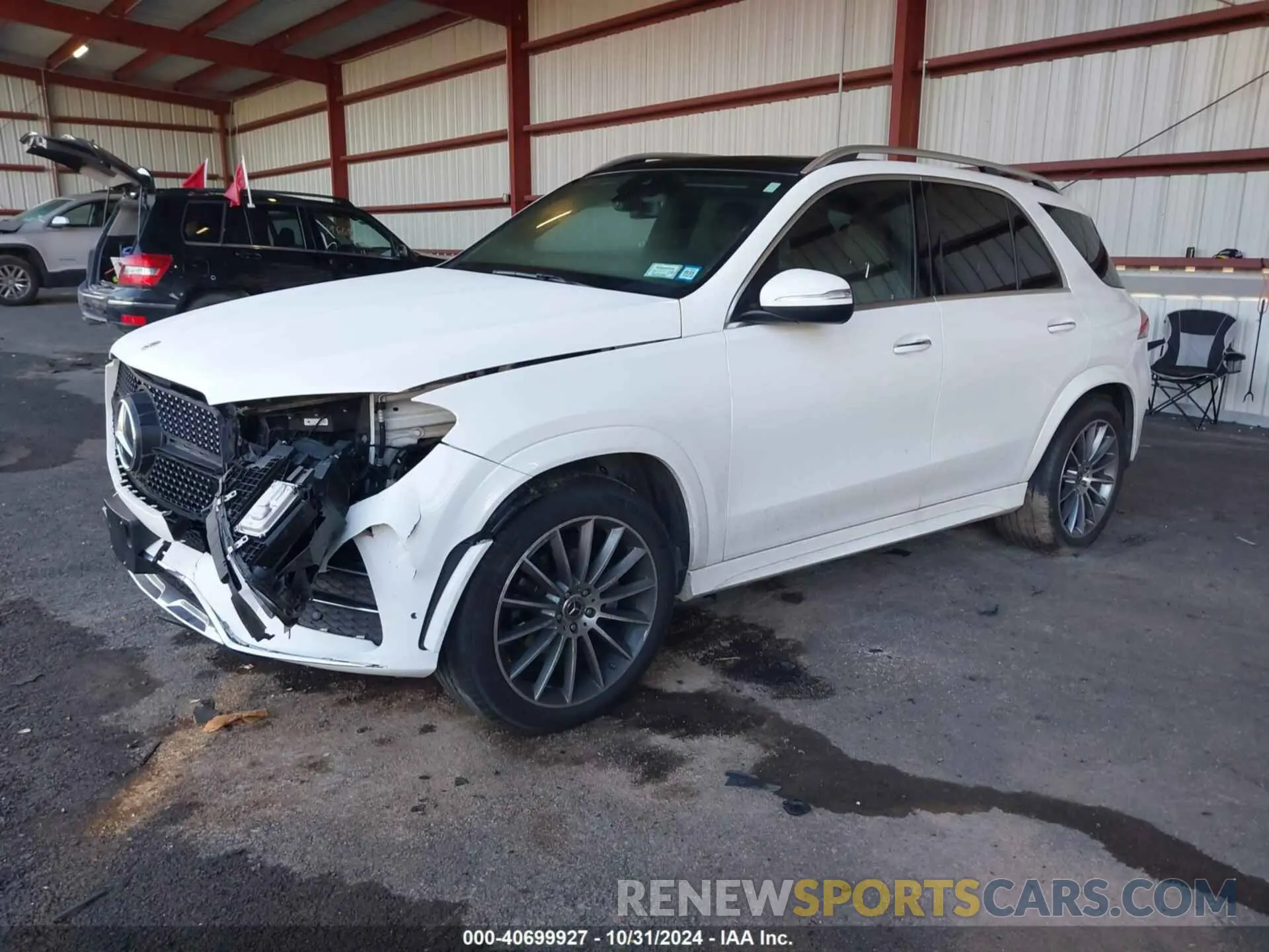2 Photograph of a damaged car 4JGFB4KB2NA823696 MERCEDES-BENZ GLE 350 2022