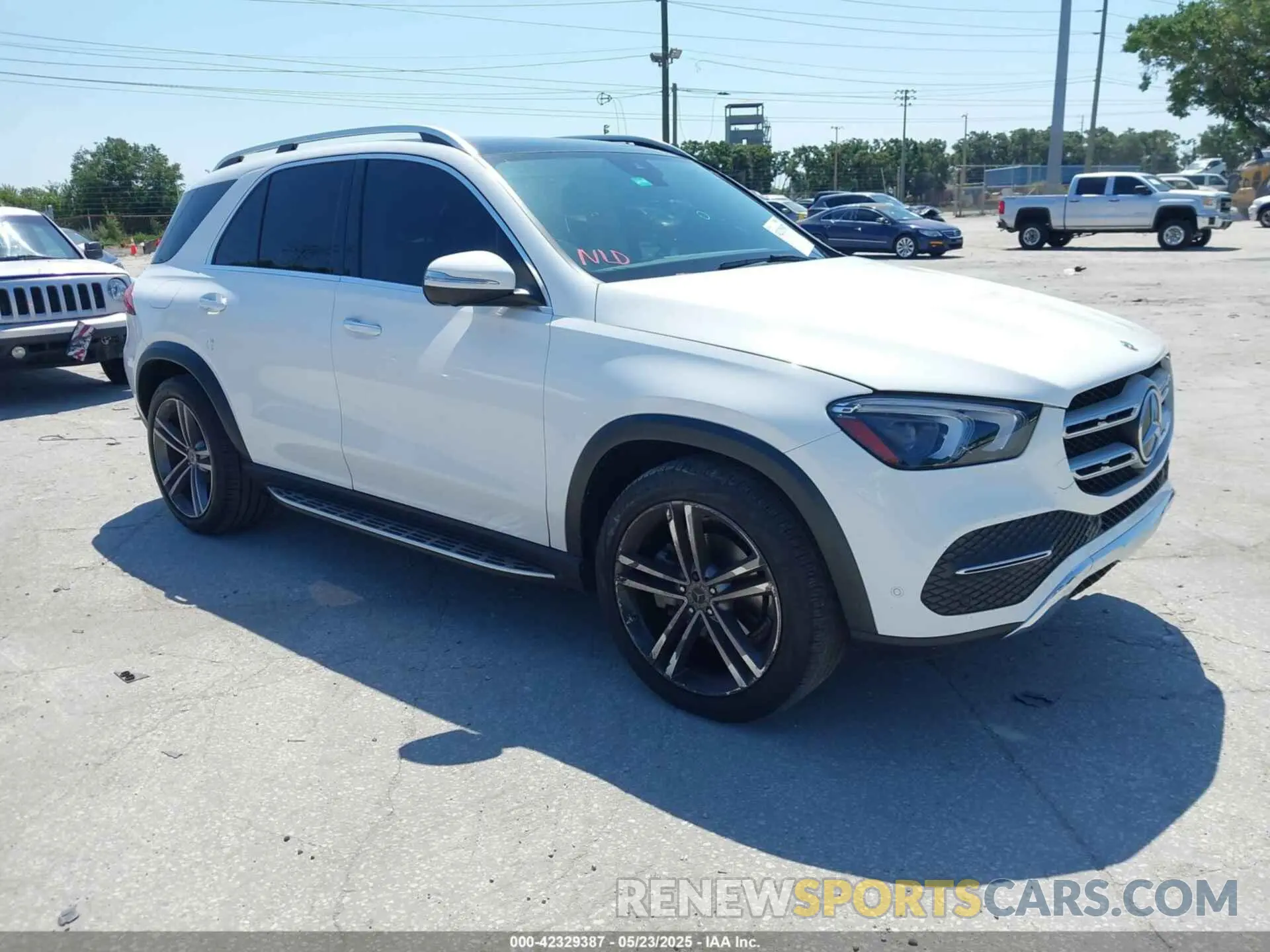 1 Photograph of a damaged car 4JGFB4KB3NA713210 MERCEDES-BENZ GLE 350 2022