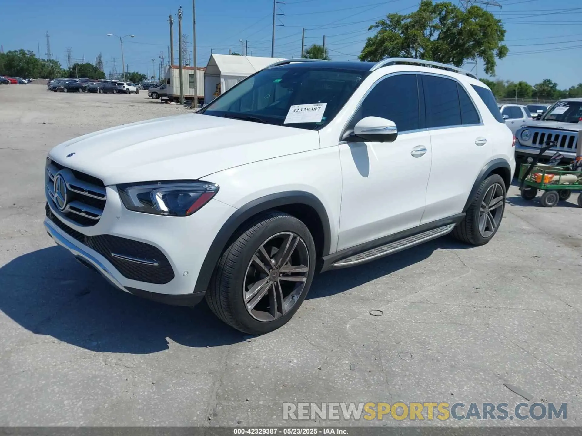 2 Photograph of a damaged car 4JGFB4KB3NA713210 MERCEDES-BENZ GLE 350 2022