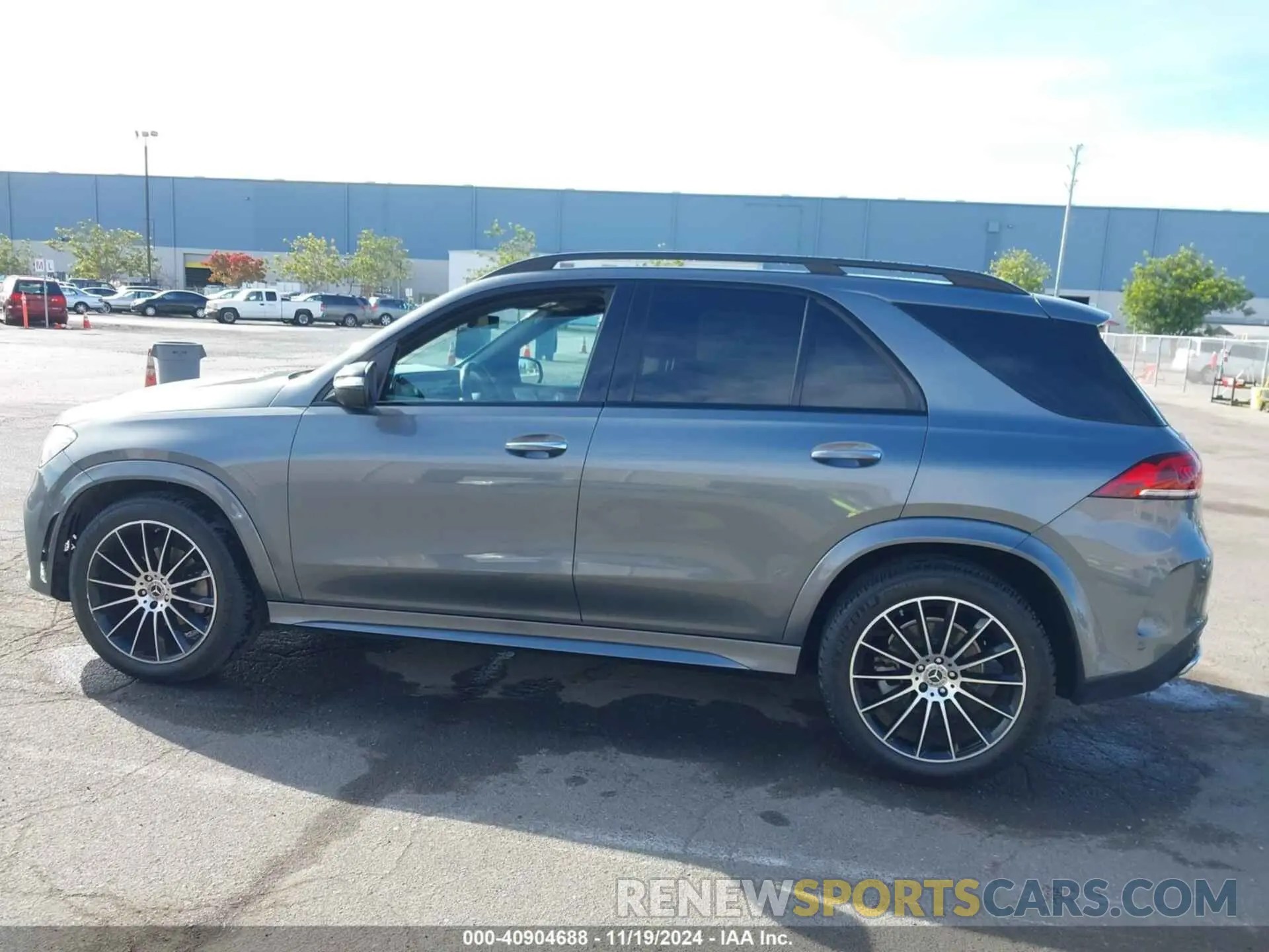 15 Photograph of a damaged car 4JGFB4KB4NA635827 MERCEDES-BENZ GLE 350 2022