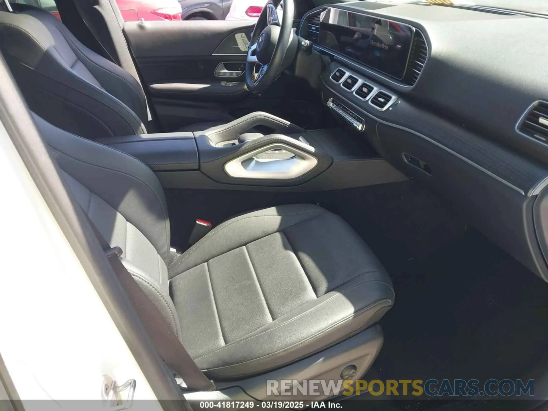 5 Photograph of a damaged car 4JGFB4KB4NA826308 MERCEDES-BENZ GLE 350 2022