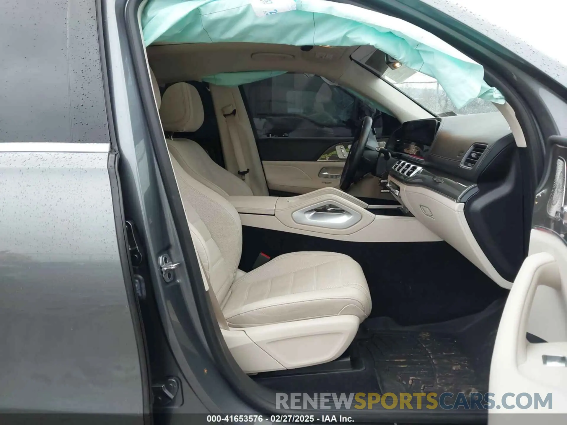 5 Photograph of a damaged car 4JGFB4KB5NA742269 MERCEDES-BENZ GLE 350 2022