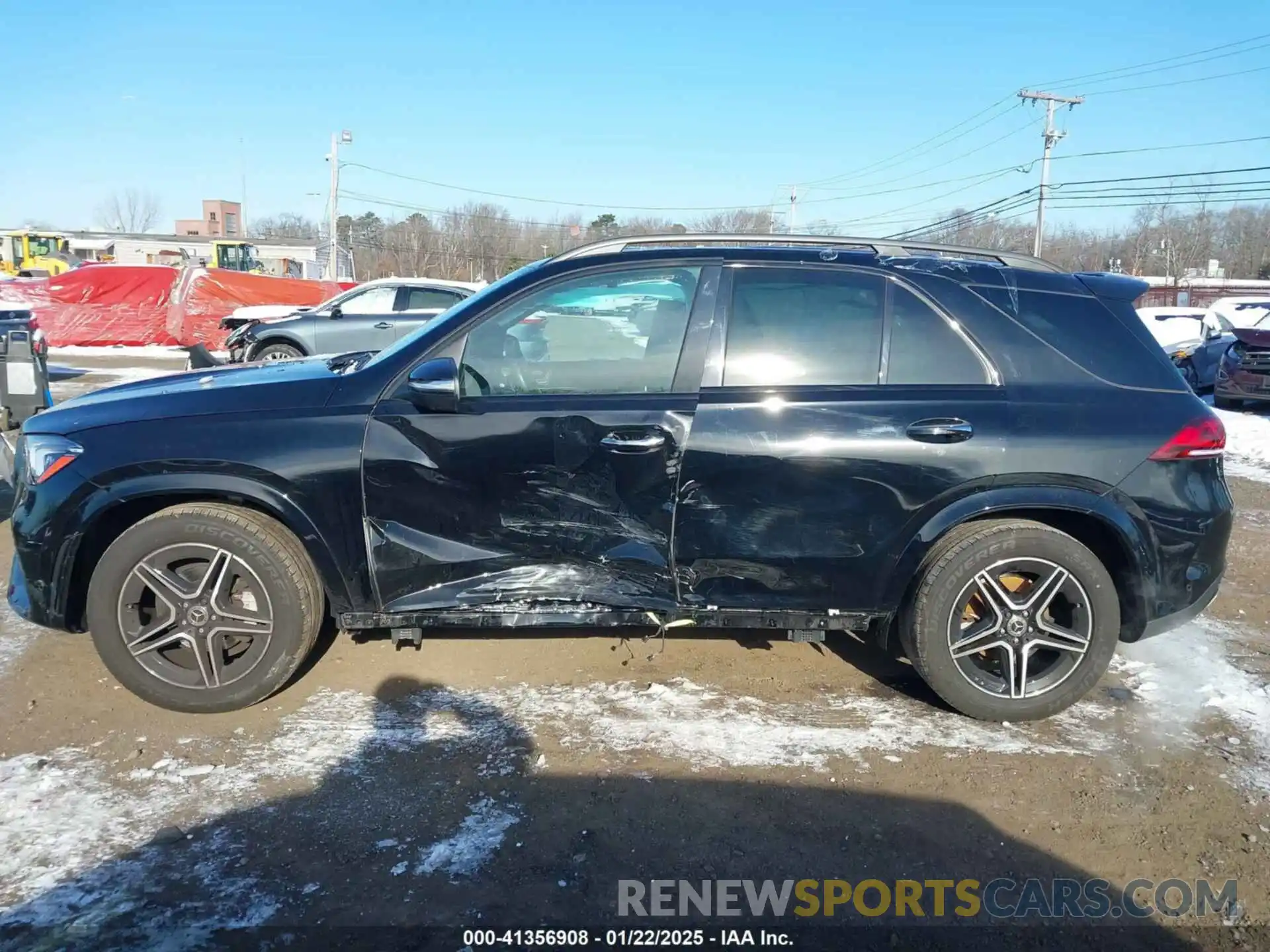 14 Photograph of a damaged car 4JGFB4KB7NA689445 MERCEDES-BENZ GLE 350 2022