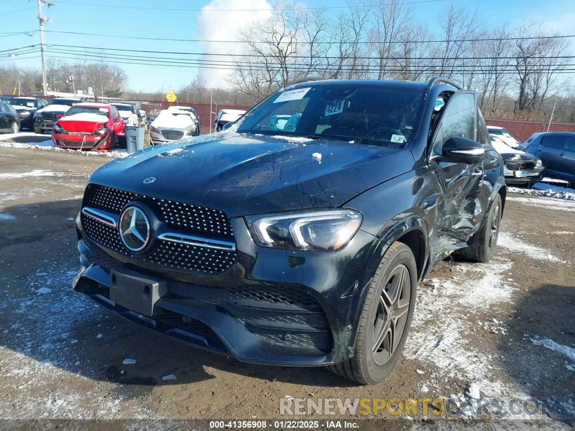 18 Photograph of a damaged car 4JGFB4KB7NA689445 MERCEDES-BENZ GLE 350 2022