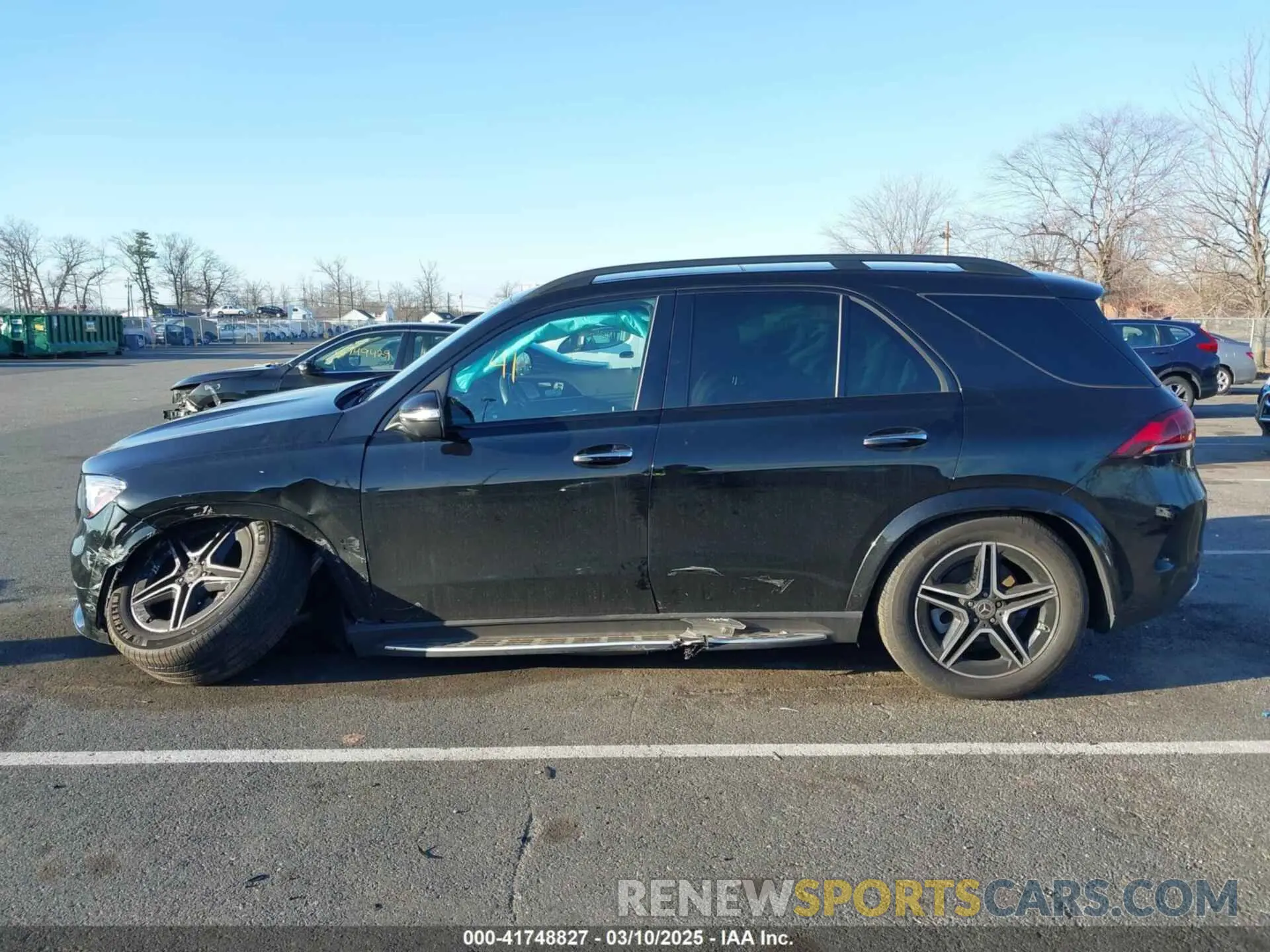 14 Photograph of a damaged car 4JGFB4KB7NA750390 MERCEDES-BENZ GLE 350 2022