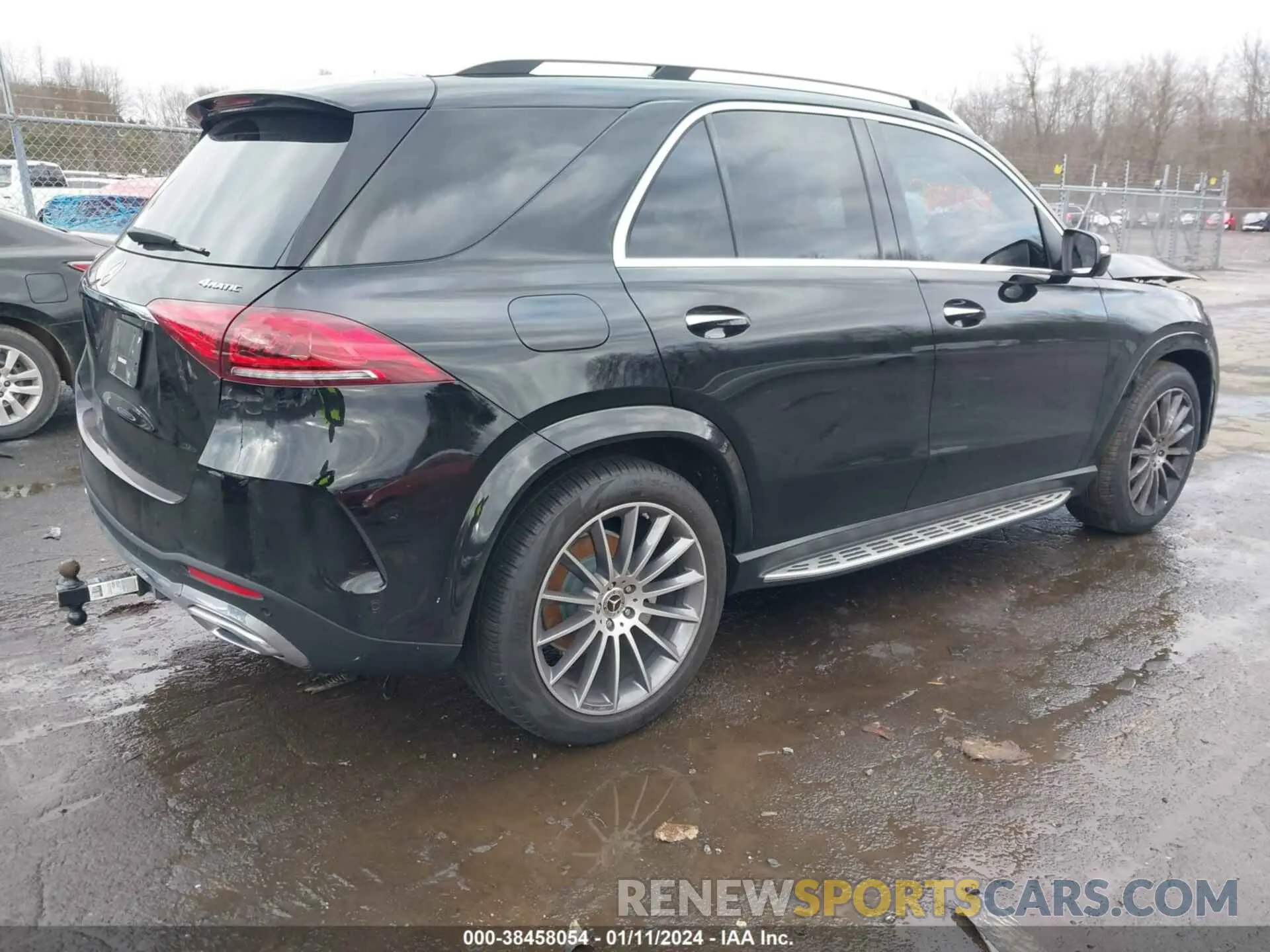 4 Photograph of a damaged car 4JGFB4KB9NA652977 MERCEDES-BENZ GLE 350 2022