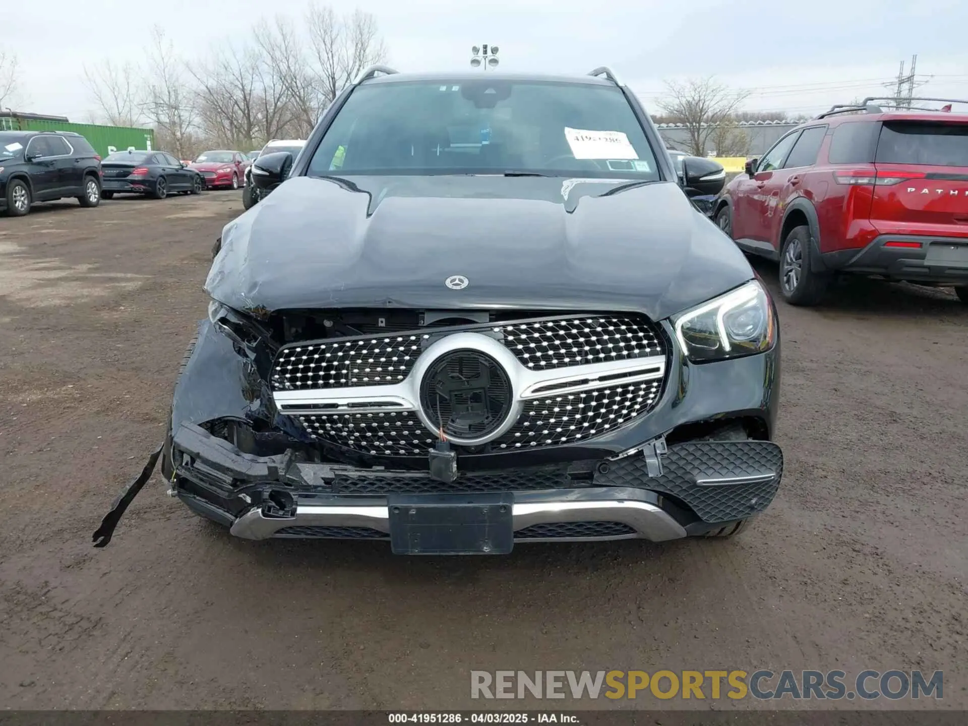 12 Photograph of a damaged car 4JGFB4KE0NA704927 MERCEDES-BENZ GLE 350 2022