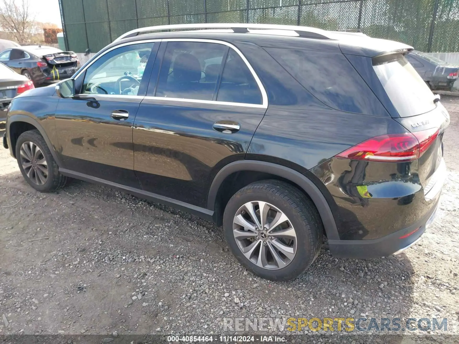 3 Photograph of a damaged car 4JGFB4KE1NA596060 MERCEDES-BENZ GLE 350 2022