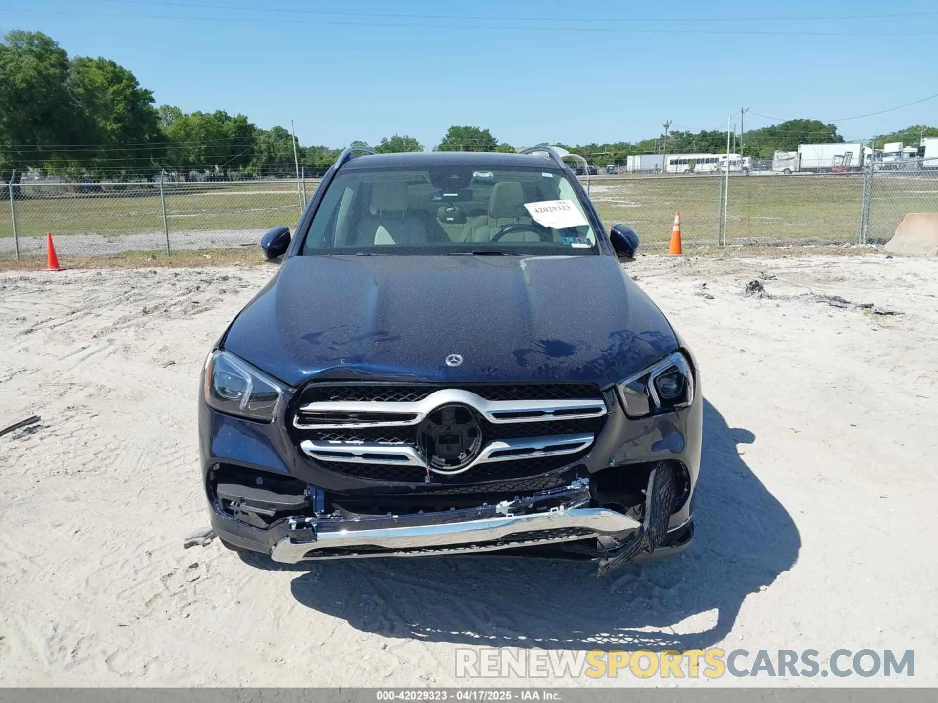 12 Photograph of a damaged car 4JGFB4KE1NA619899 MERCEDES-BENZ GLE 350 2022