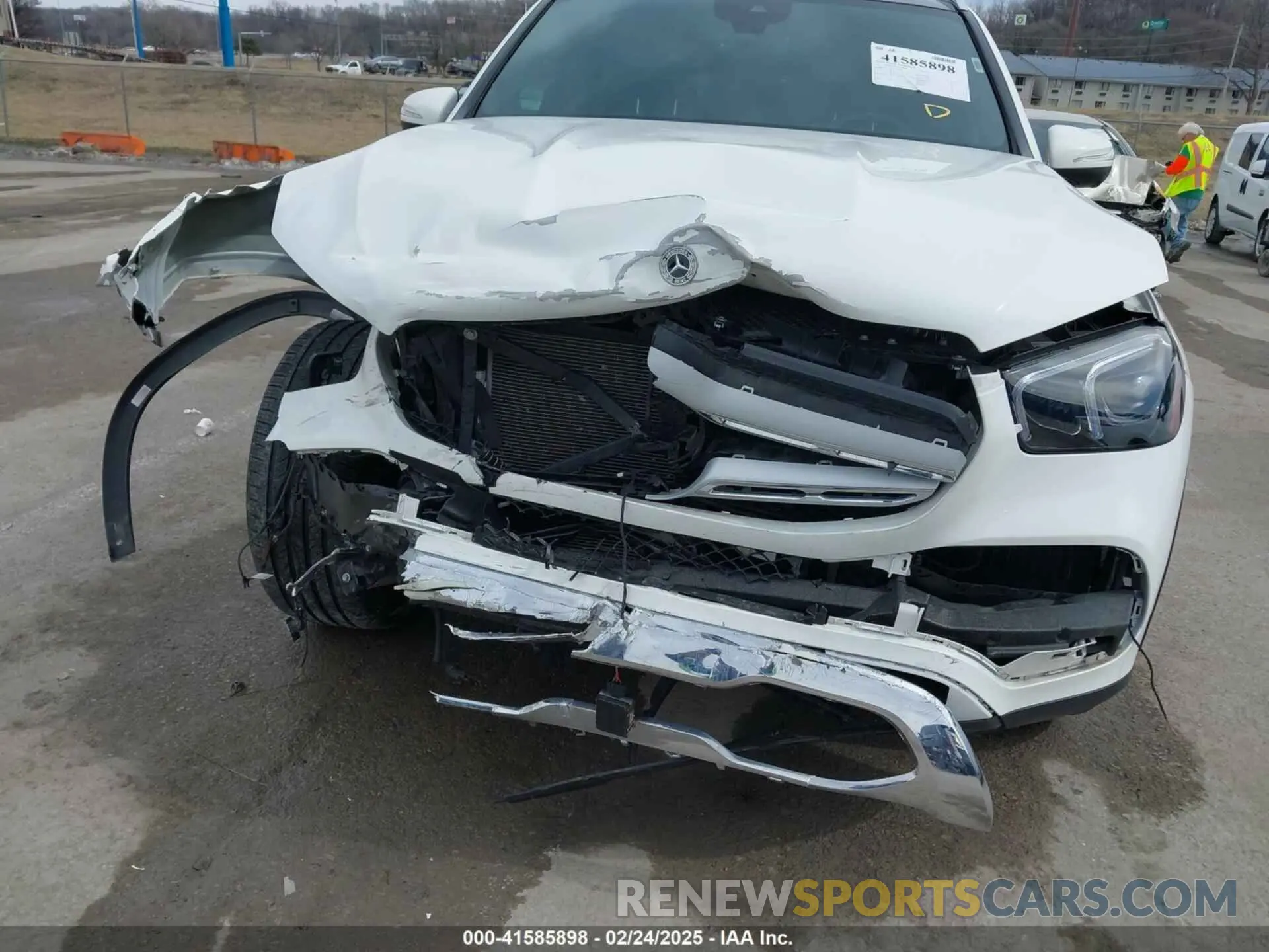 6 Photograph of a damaged car 4JGFB4KE1NA642941 MERCEDES-BENZ GLE 350 2022