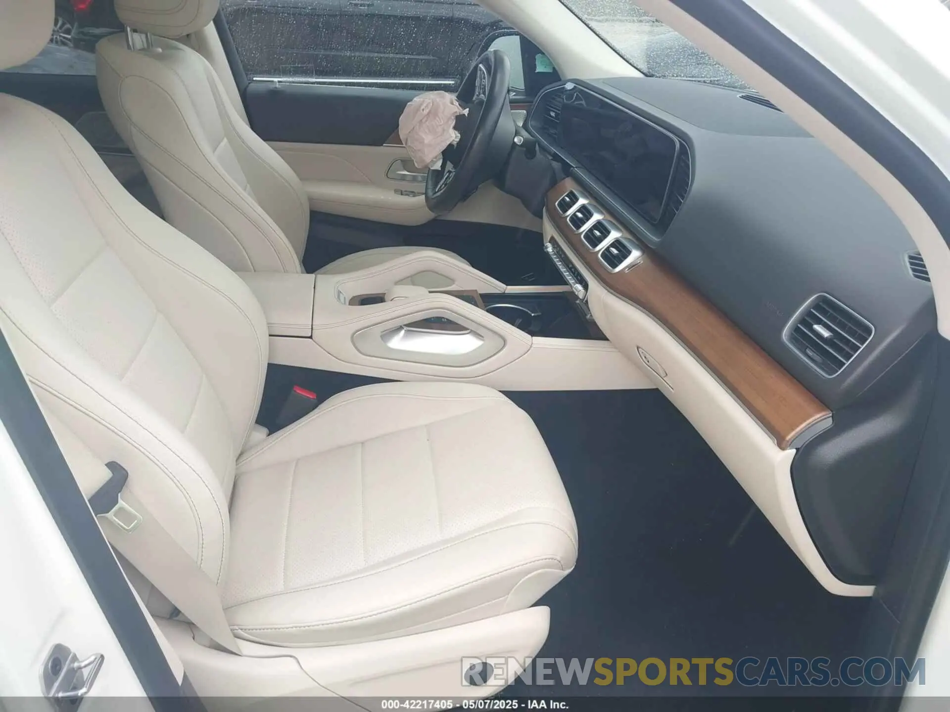 5 Photograph of a damaged car 4JGFB4KE8NA741613 MERCEDES-BENZ GLE 350 2022