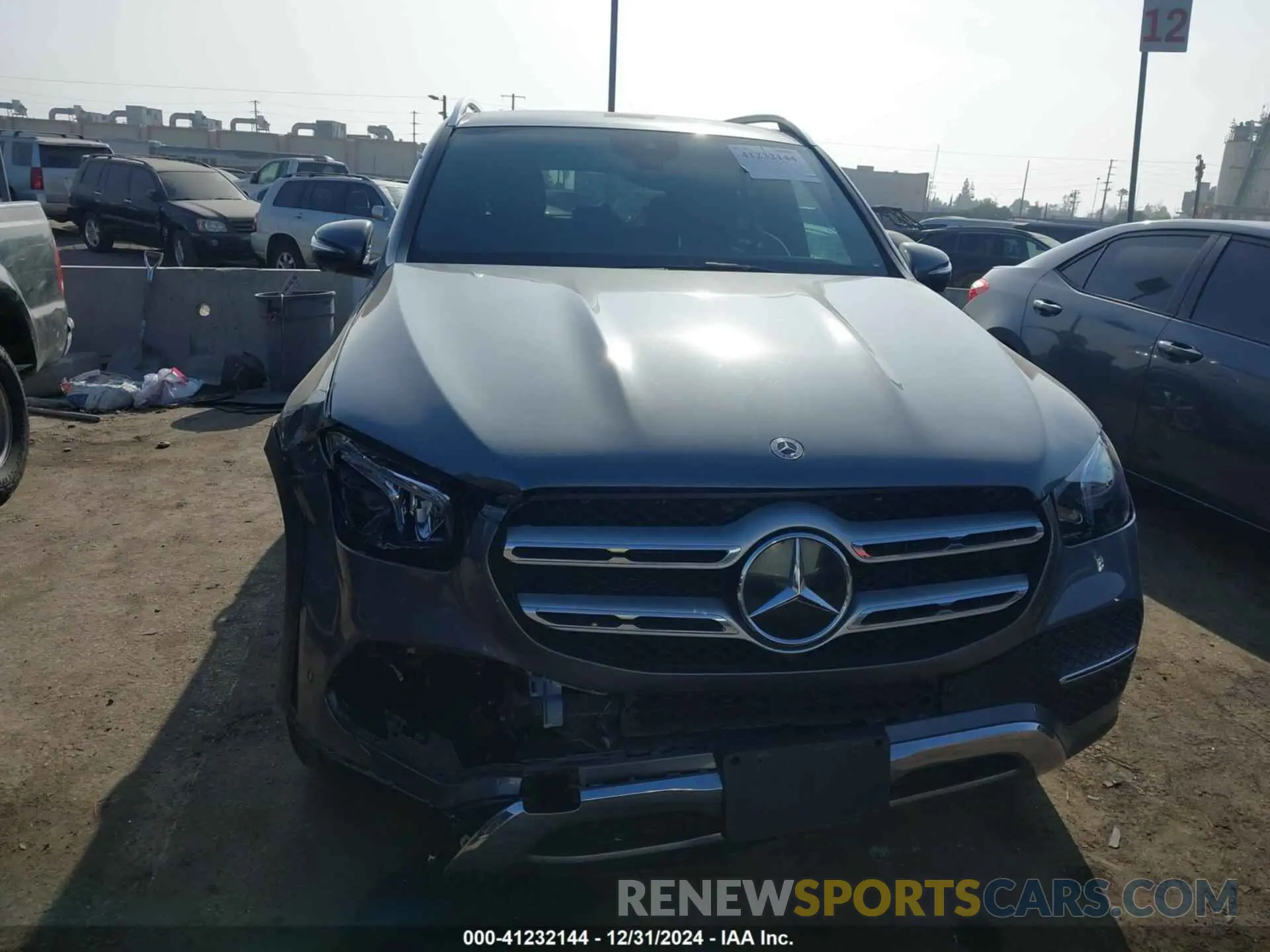 12 Photograph of a damaged car 4JGFB4JB2PA870134 MERCEDES-BENZ GLE 350 2023