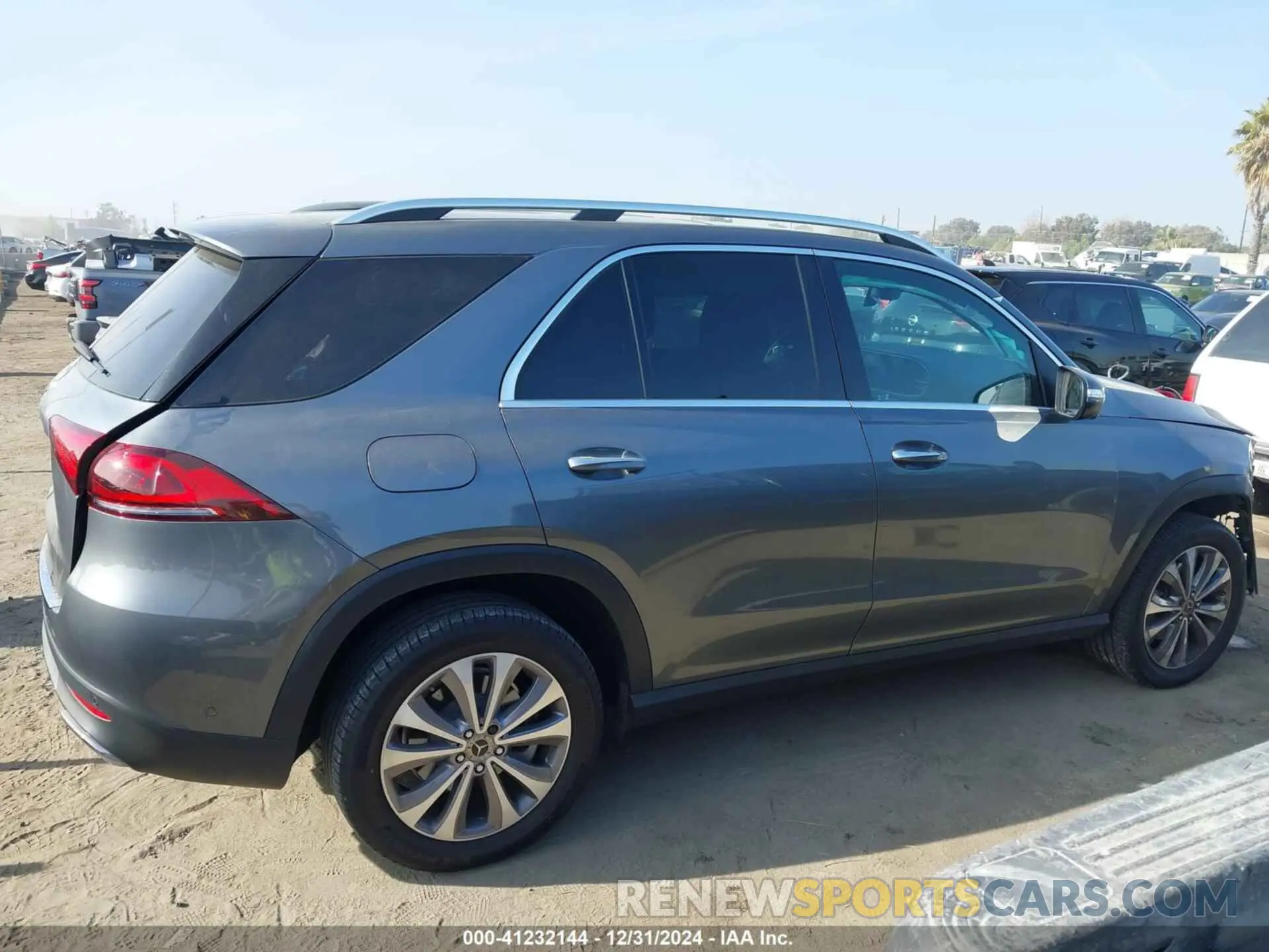 13 Photograph of a damaged car 4JGFB4JB2PA870134 MERCEDES-BENZ GLE 350 2023