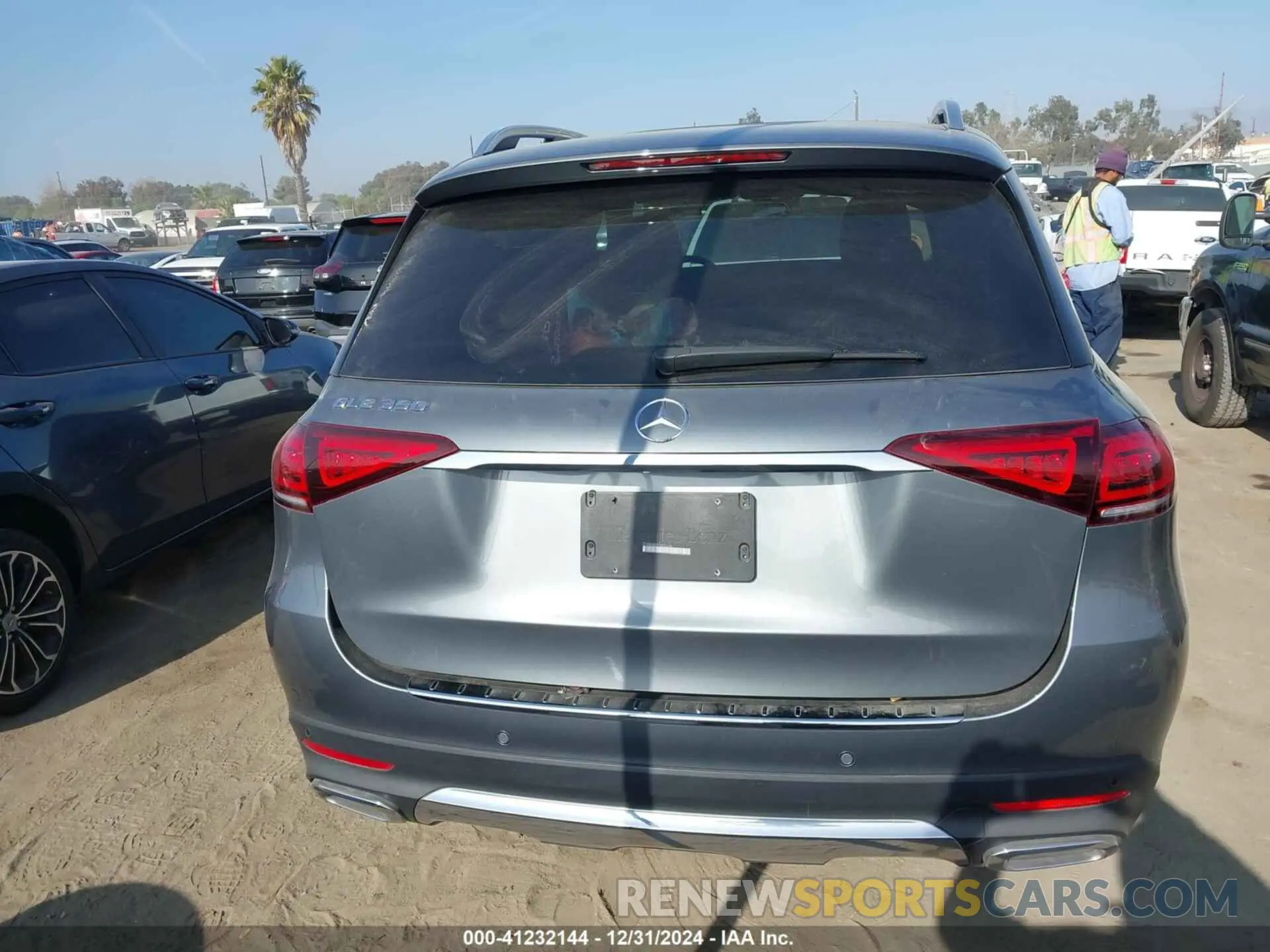16 Photograph of a damaged car 4JGFB4JB2PA870134 MERCEDES-BENZ GLE 350 2023