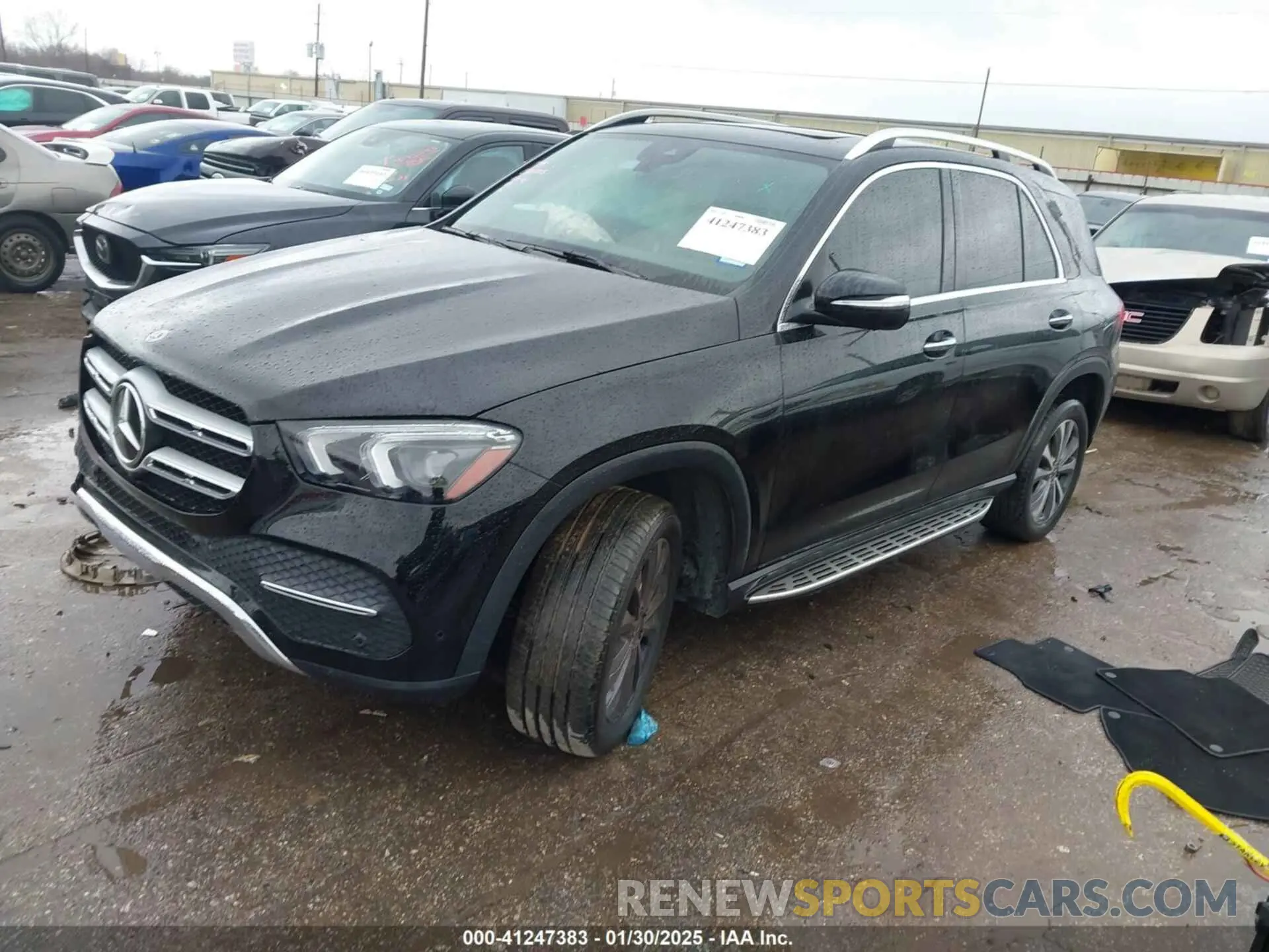 2 Photograph of a damaged car 4JGFB4JB2PA898709 MERCEDES-BENZ GLE 350 2023
