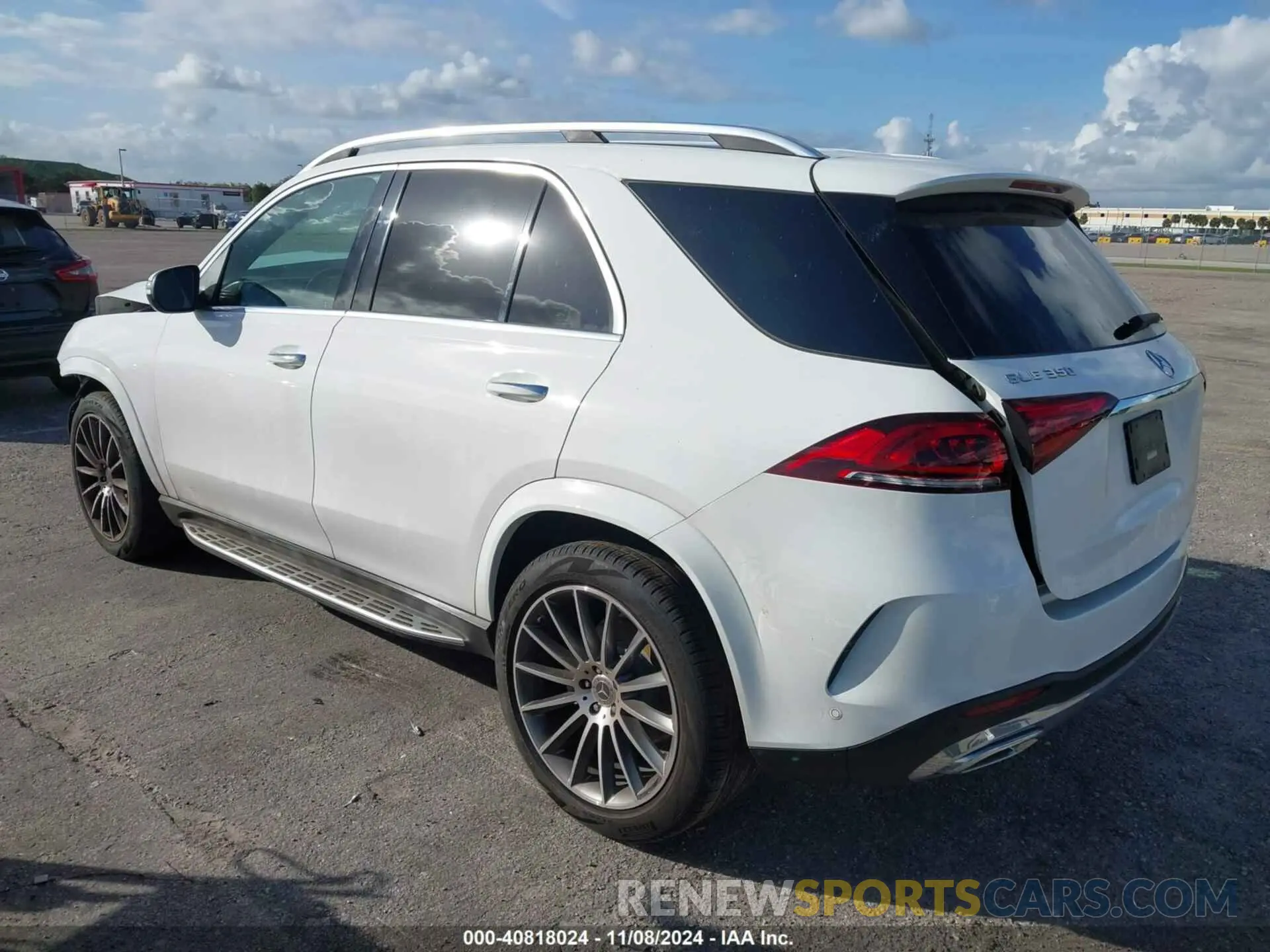 3 Photograph of a damaged car 4JGFB4JB6PA891651 MERCEDES-BENZ GLE 350 2023