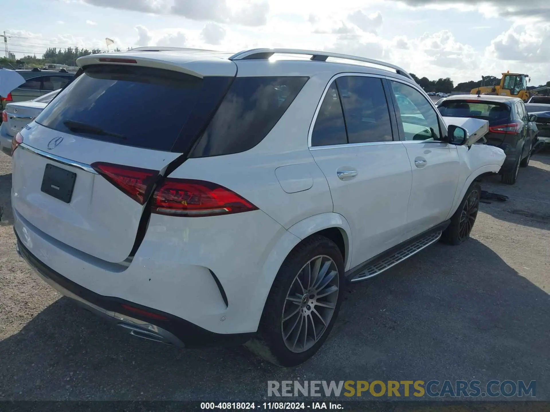 4 Photograph of a damaged car 4JGFB4JB6PA891651 MERCEDES-BENZ GLE 350 2023