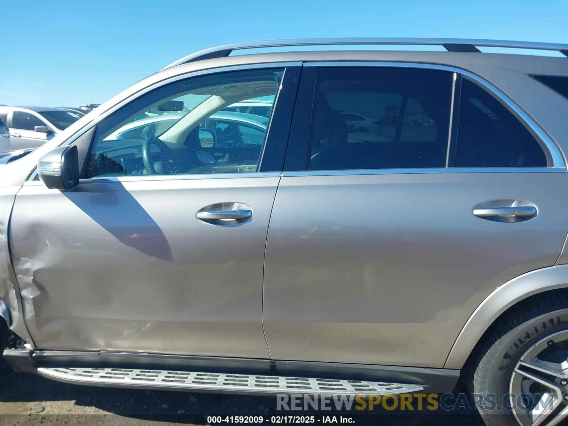 14 Photograph of a damaged car 4JGFB4JB8PA886533 MERCEDES-BENZ GLE 350 2023