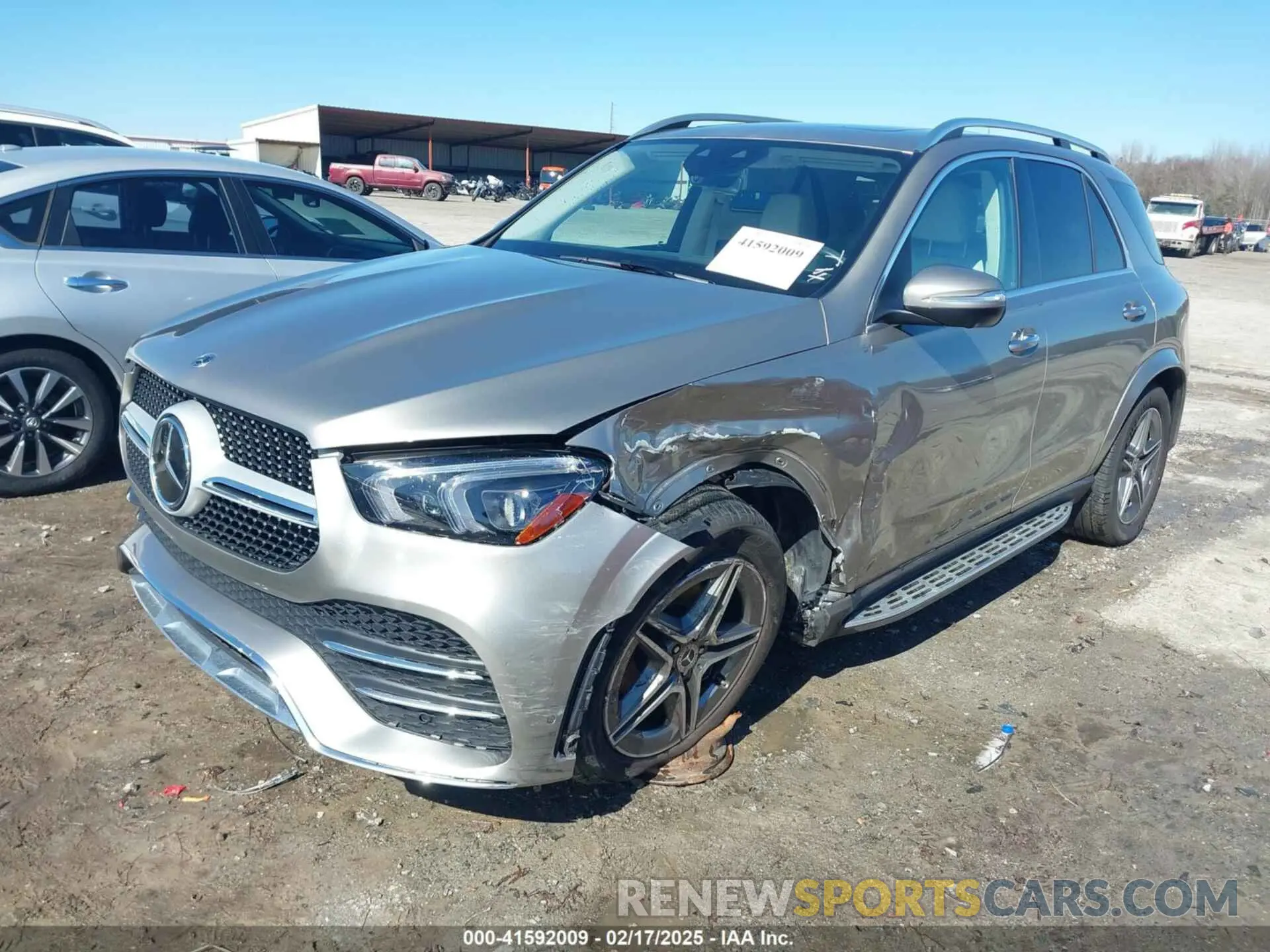 2 Photograph of a damaged car 4JGFB4JB8PA886533 MERCEDES-BENZ GLE 350 2023
