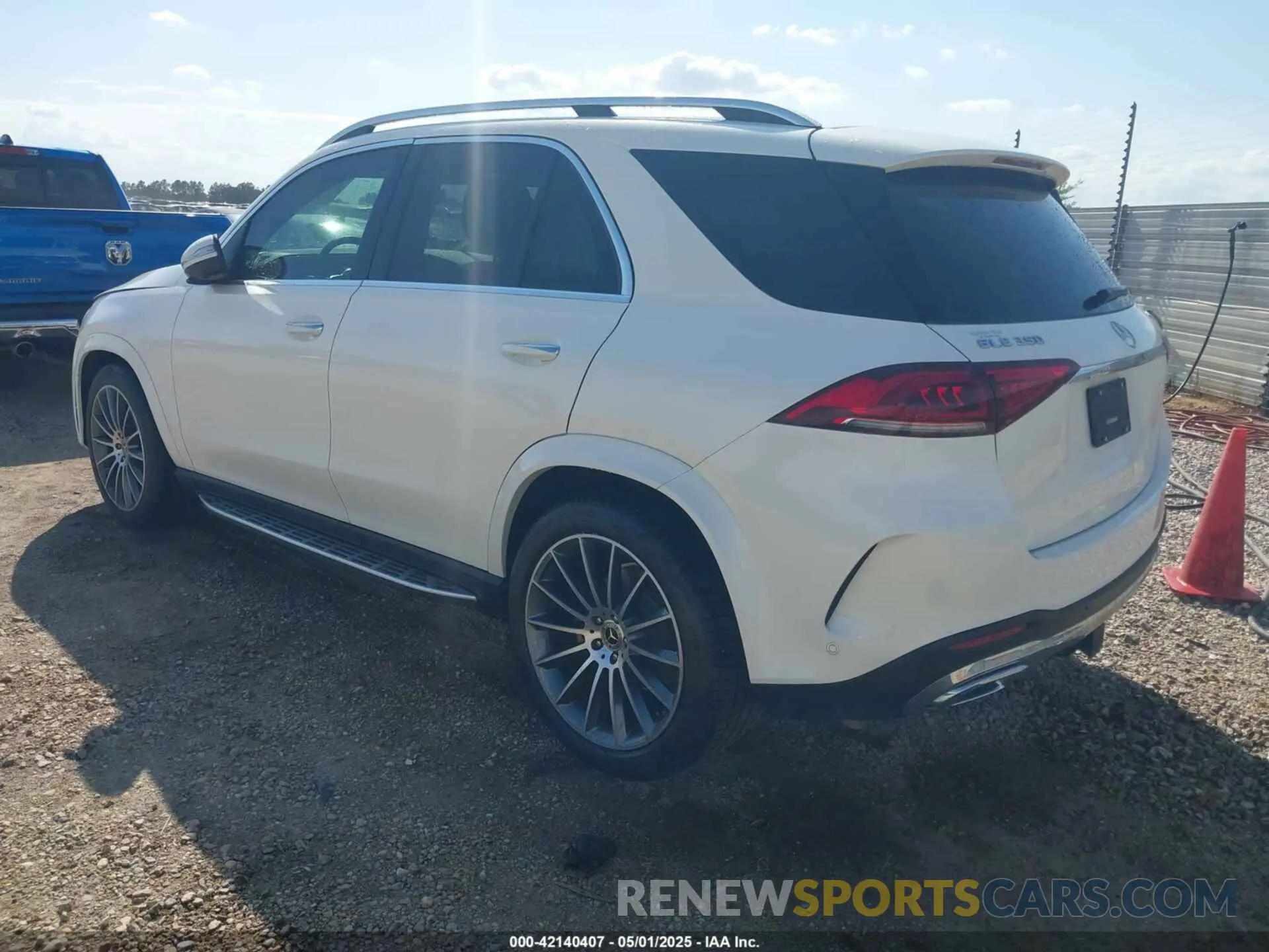 3 Photograph of a damaged car 4JGFB4KB1PA871323 MERCEDES-BENZ GLE 350 2023