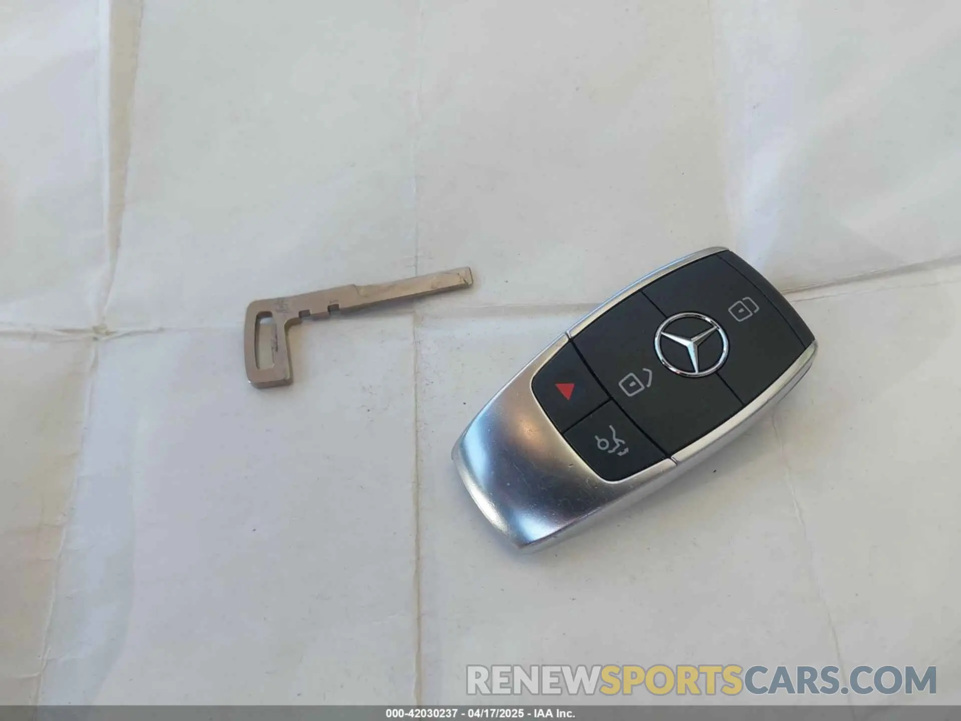 11 Photograph of a damaged car 4JGFB4KB3PA851879 MERCEDES-BENZ GLE 350 2023