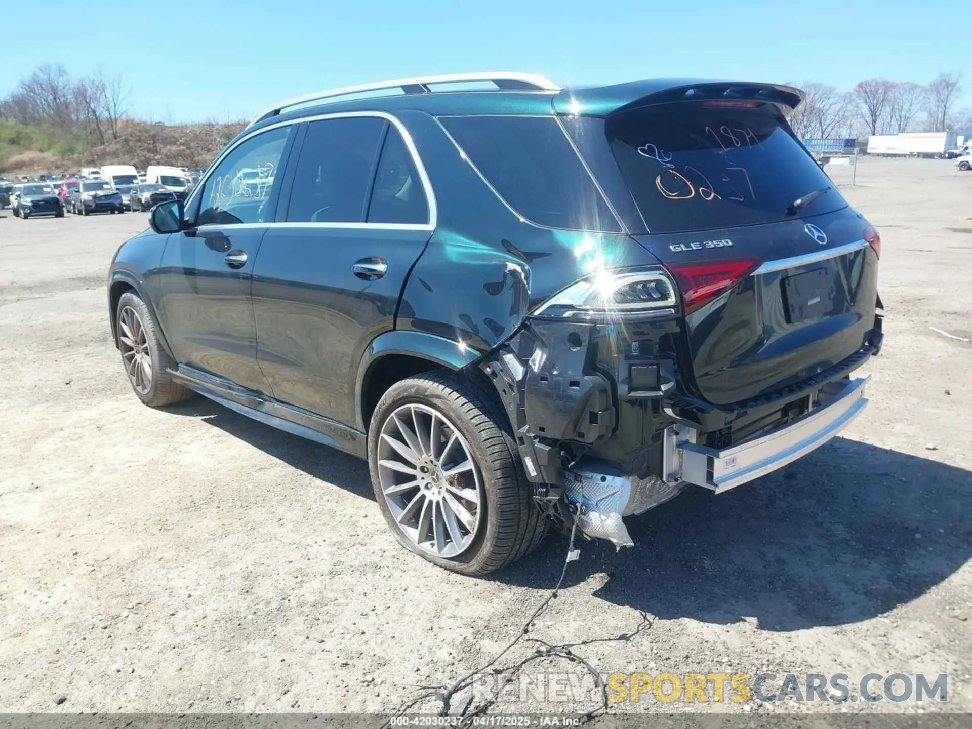 3 Photograph of a damaged car 4JGFB4KB3PA851879 MERCEDES-BENZ GLE 350 2023