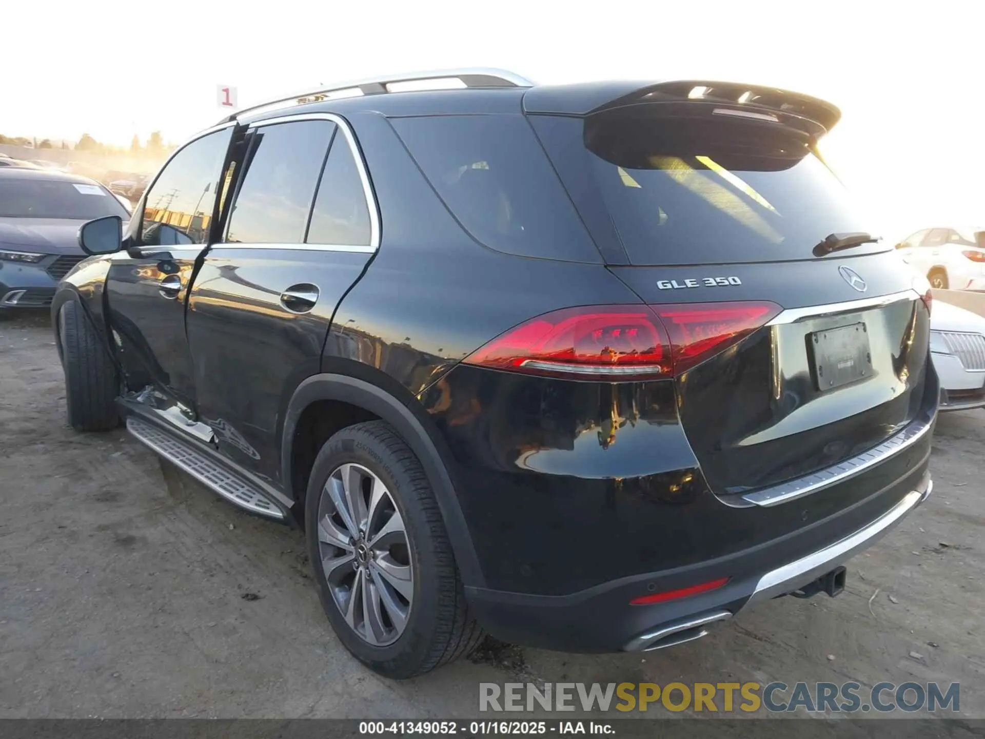 3 Photograph of a damaged car 4JGFB4KBXPA889805 MERCEDES-BENZ GLE 350 2023