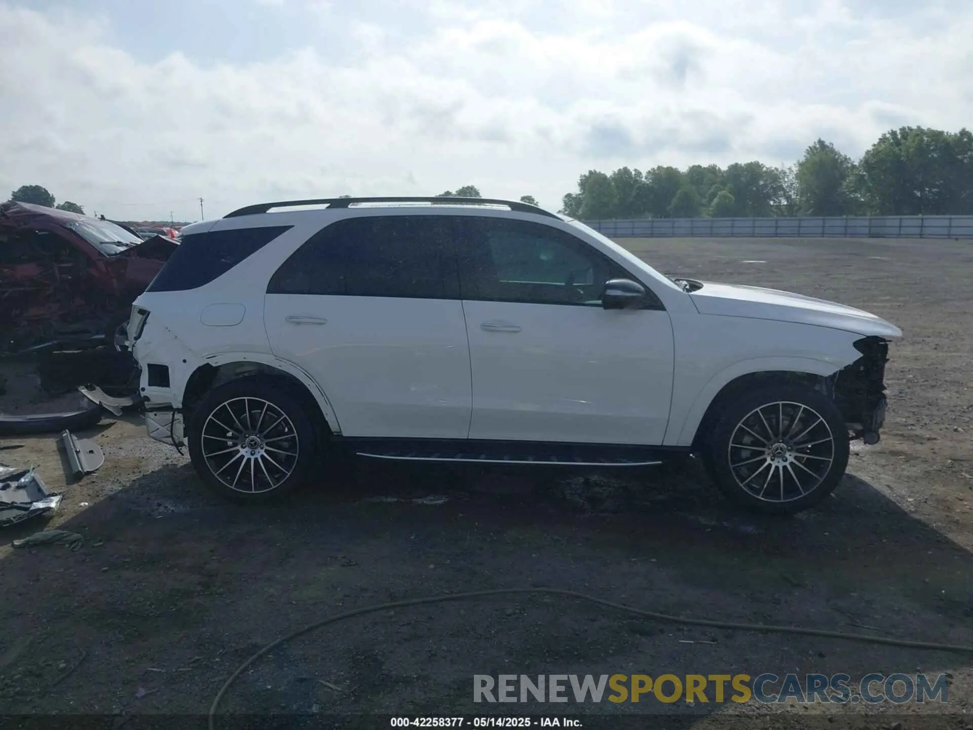 14 Photograph of a damaged car 4JGFB4KBXPA898102 MERCEDES-BENZ GLE 350 2023