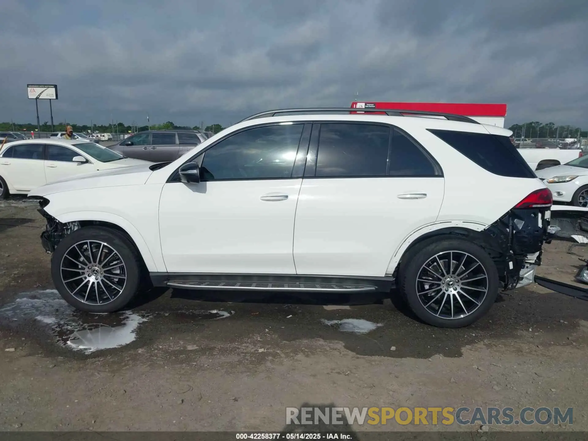 15 Photograph of a damaged car 4JGFB4KBXPA898102 MERCEDES-BENZ GLE 350 2023