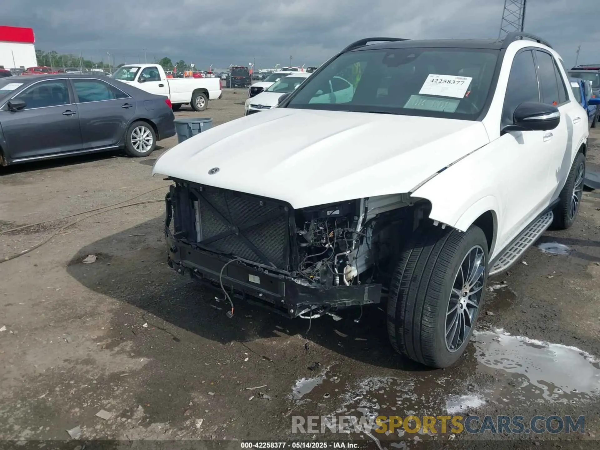 6 Photograph of a damaged car 4JGFB4KBXPA898102 MERCEDES-BENZ GLE 350 2023