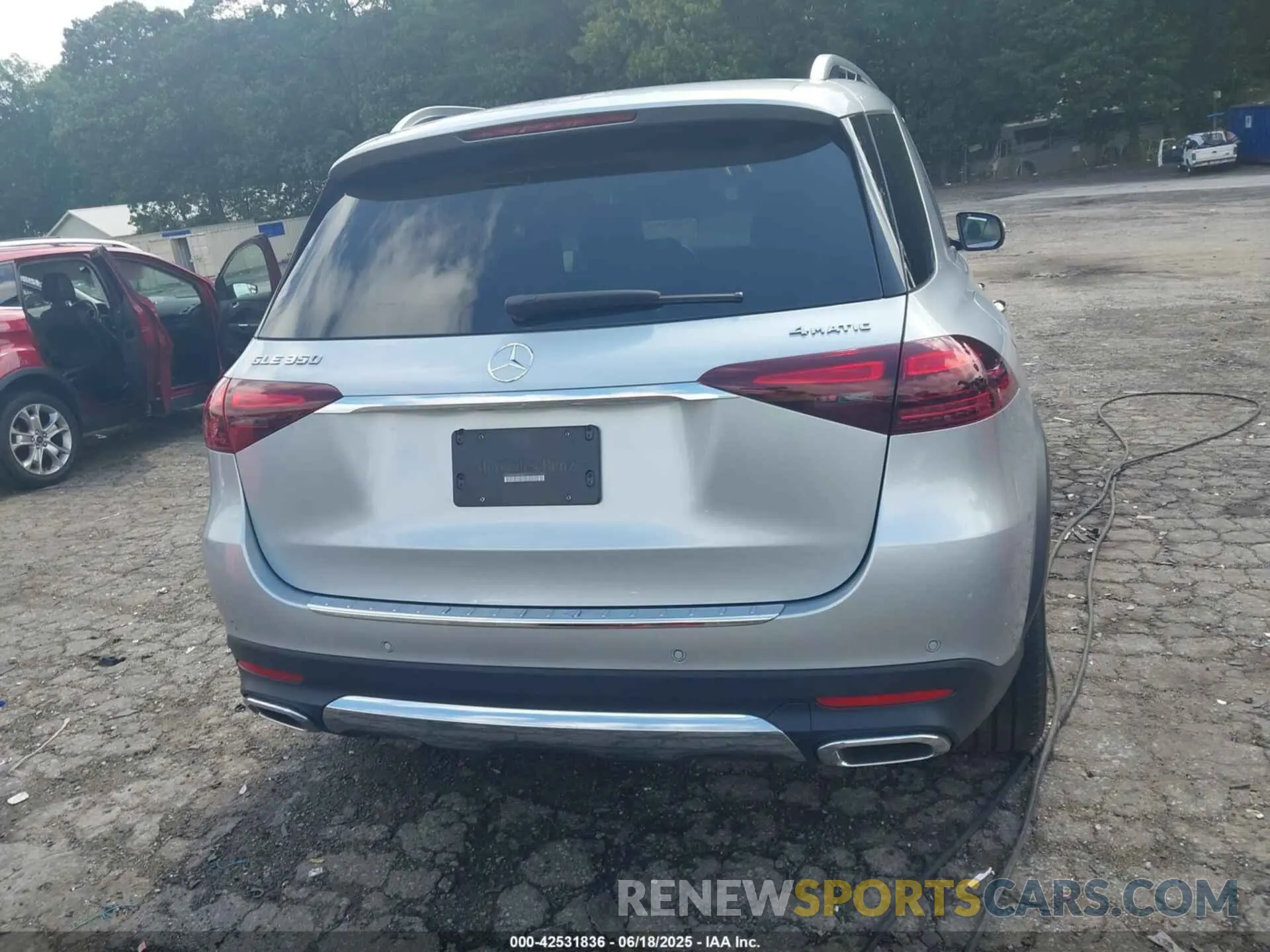 15 Photograph of a damaged car 4JGFB4FB0RB182137 MERCEDES-BENZ GLE 350 2024