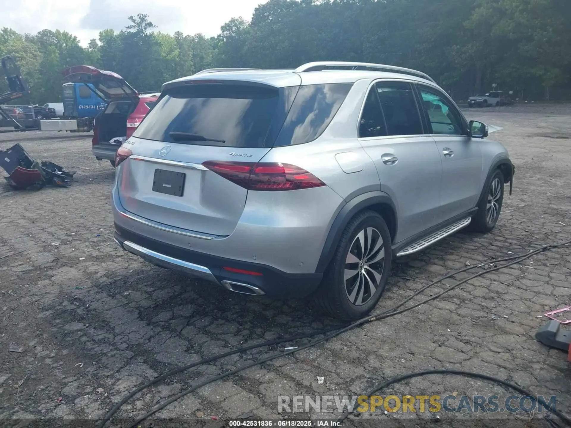 4 Photograph of a damaged car 4JGFB4FB0RB182137 MERCEDES-BENZ GLE 350 2024