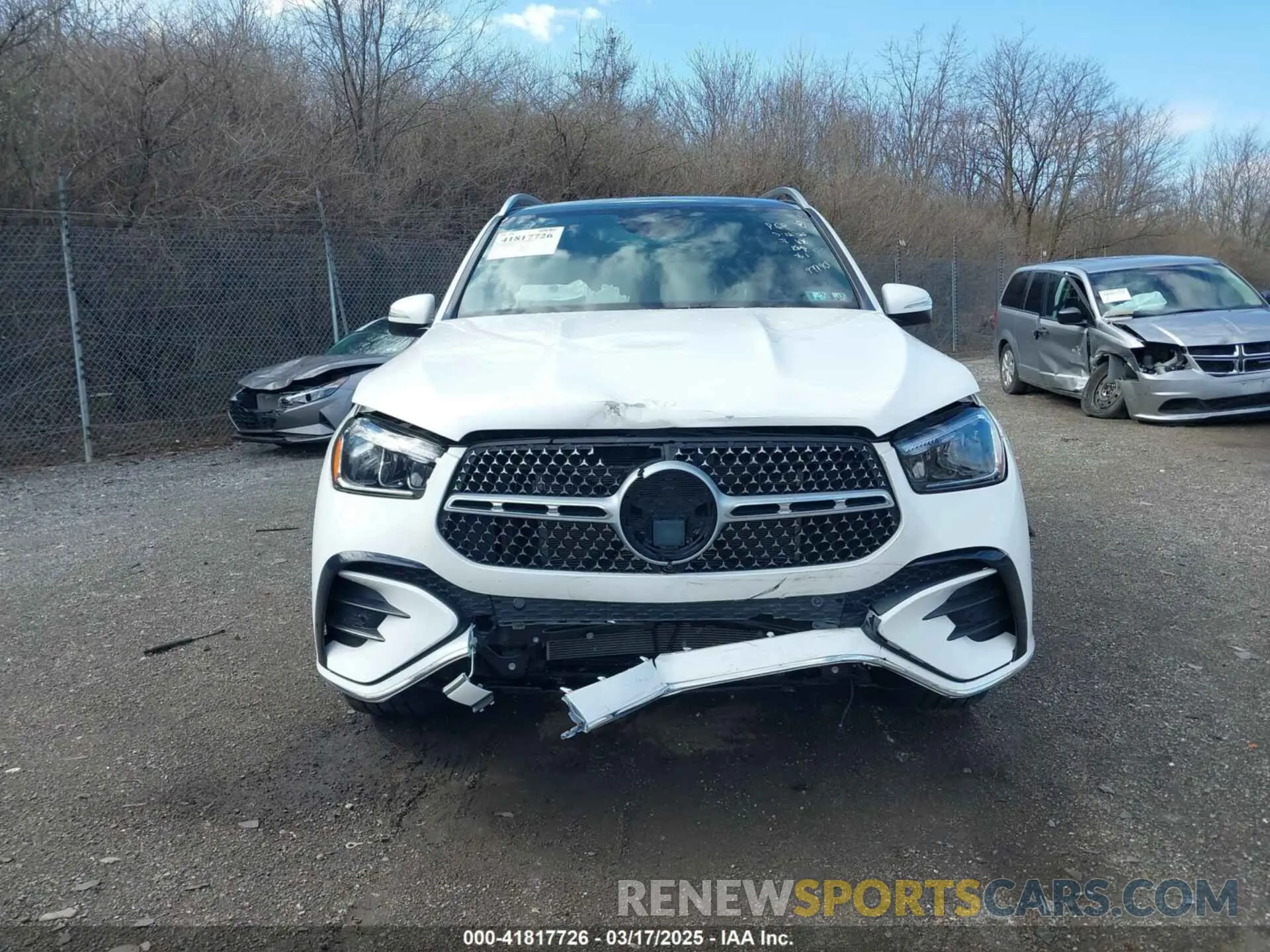 12 Photograph of a damaged car 4JGFB4FB1RA977901 MERCEDES-BENZ GLE 350 2024