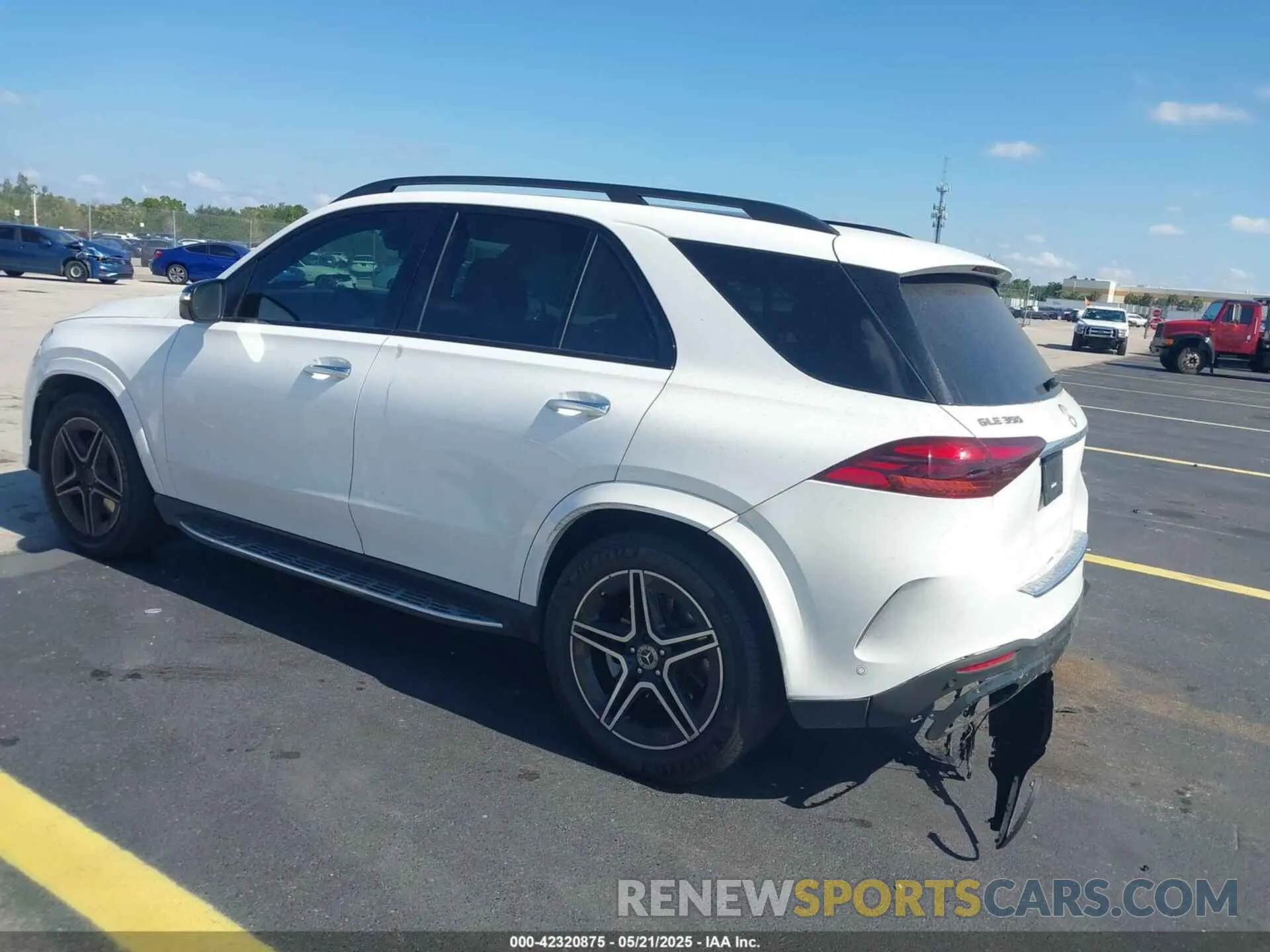 3 Photograph of a damaged car 4JGFB4FB1RB001630 MERCEDES-BENZ GLE 350 2024