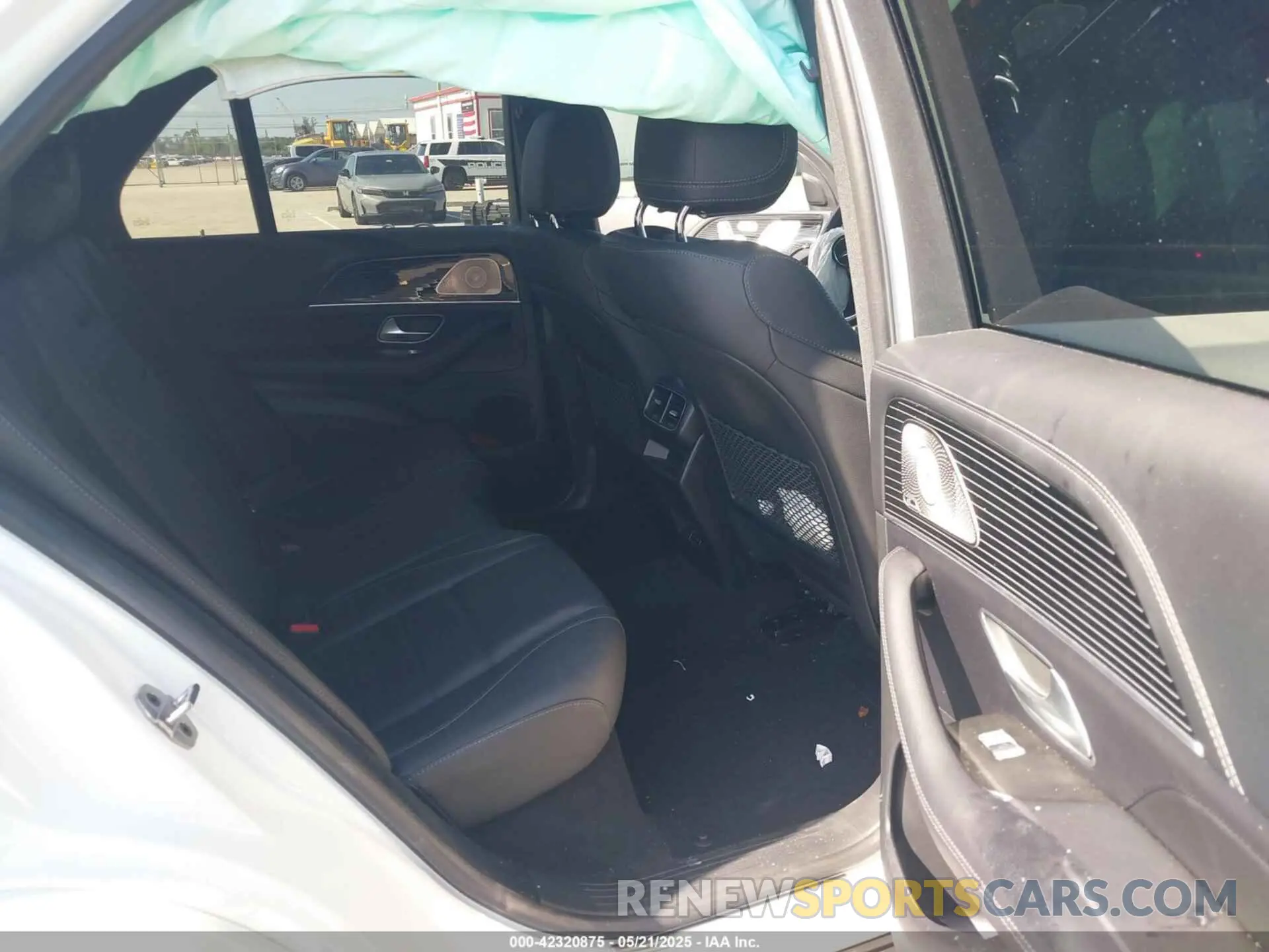 8 Photograph of a damaged car 4JGFB4FB1RB001630 MERCEDES-BENZ GLE 350 2024