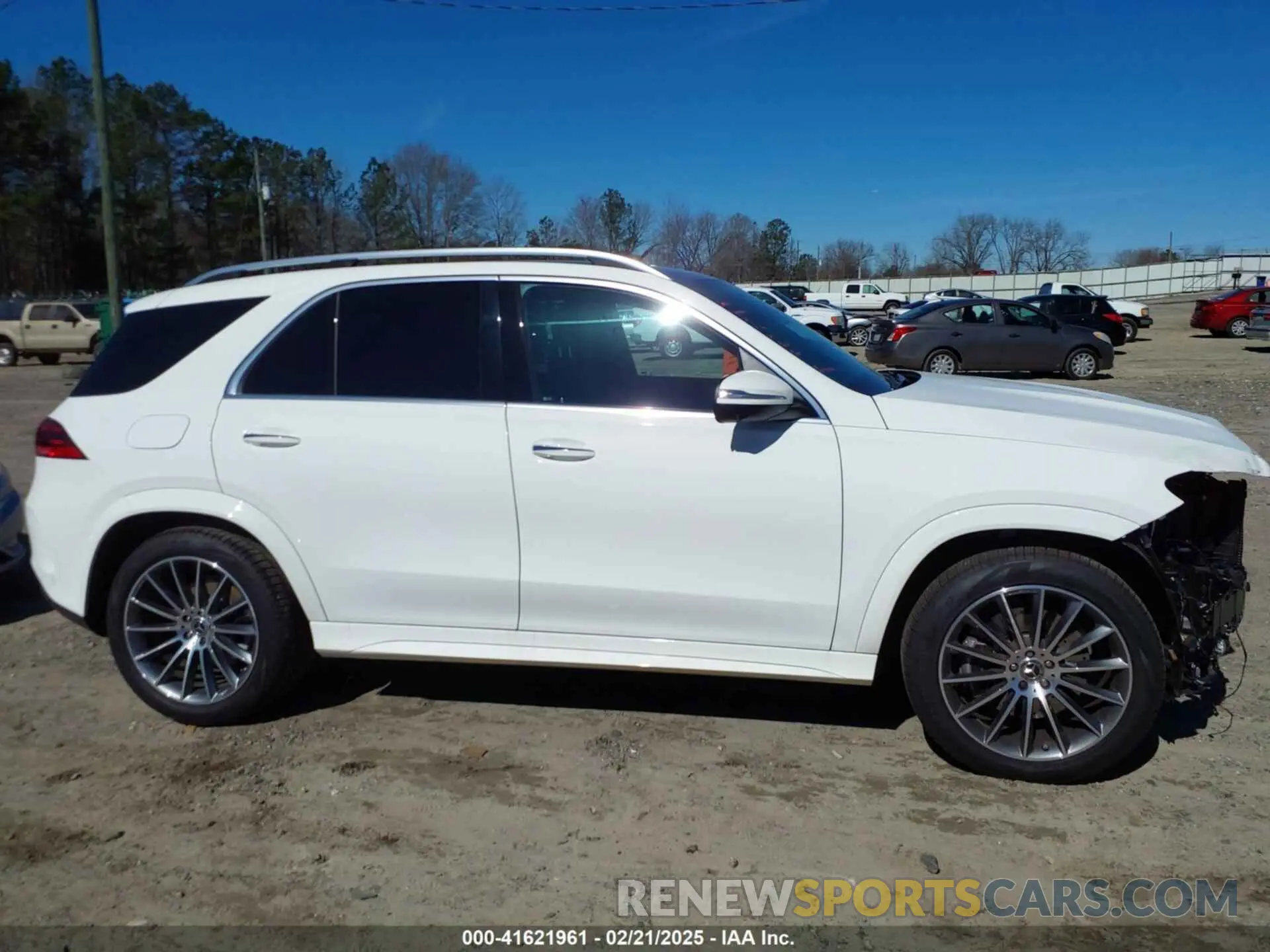 14 Photograph of a damaged car 4JGFB4FB2RA968821 MERCEDES-BENZ GLE 350 2024