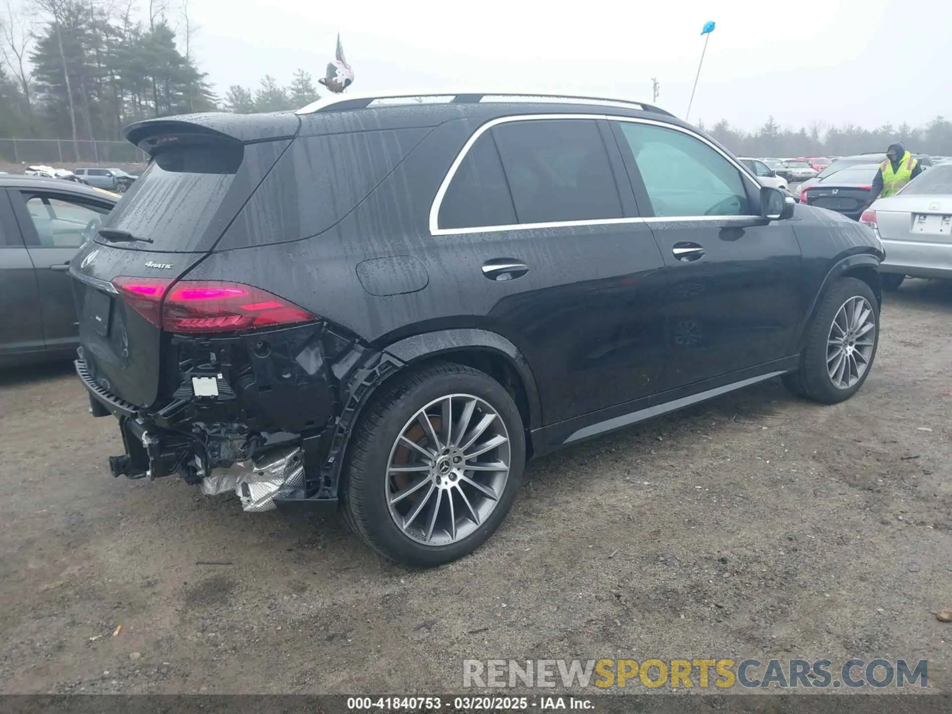 4 Photograph of a damaged car 4JGFB4FB4RB011147 MERCEDES-BENZ GLE 350 2024