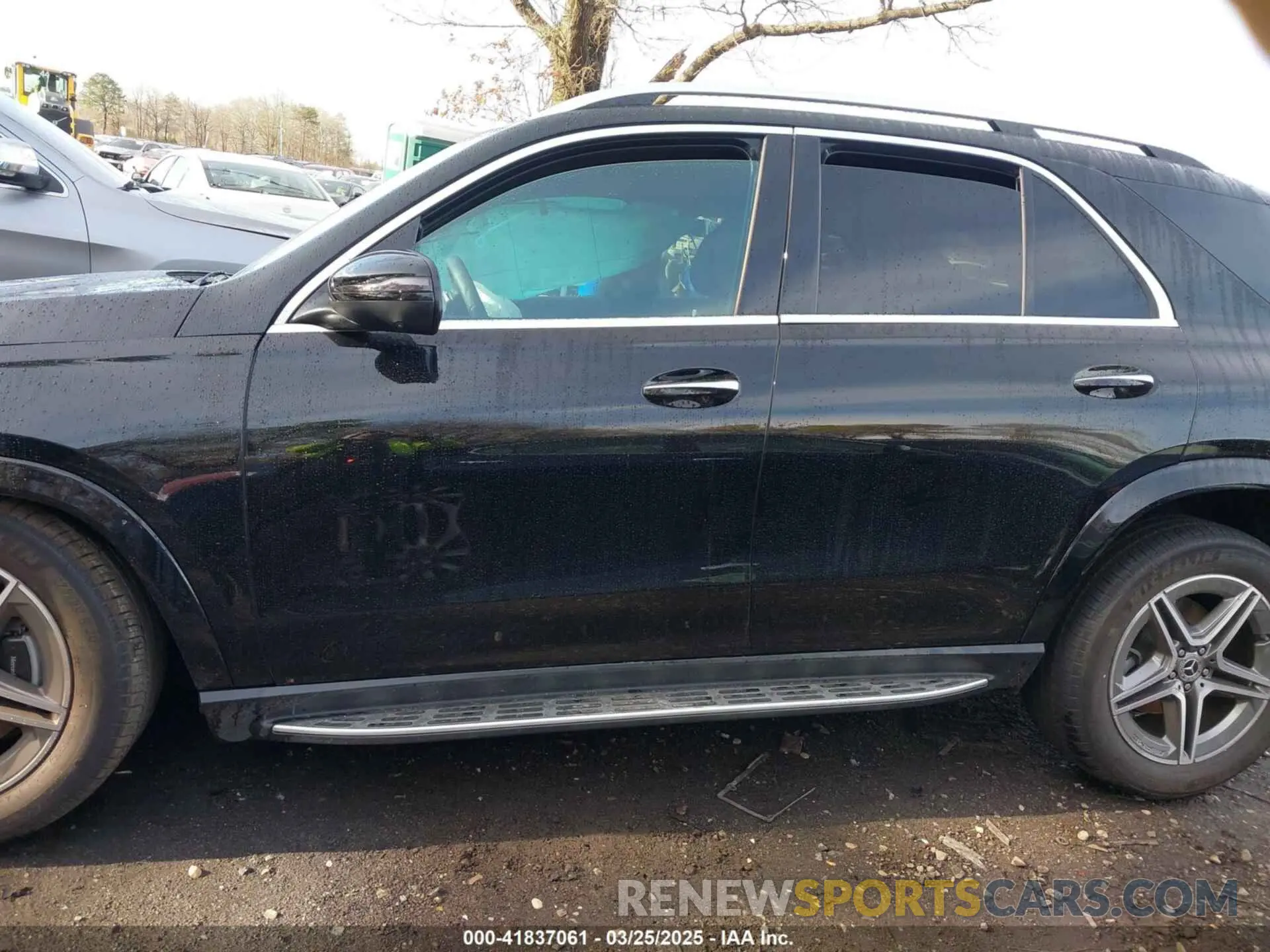 14 Photograph of a damaged car 4JGFB4FB4RB226009 MERCEDES-BENZ GLE 350 2024