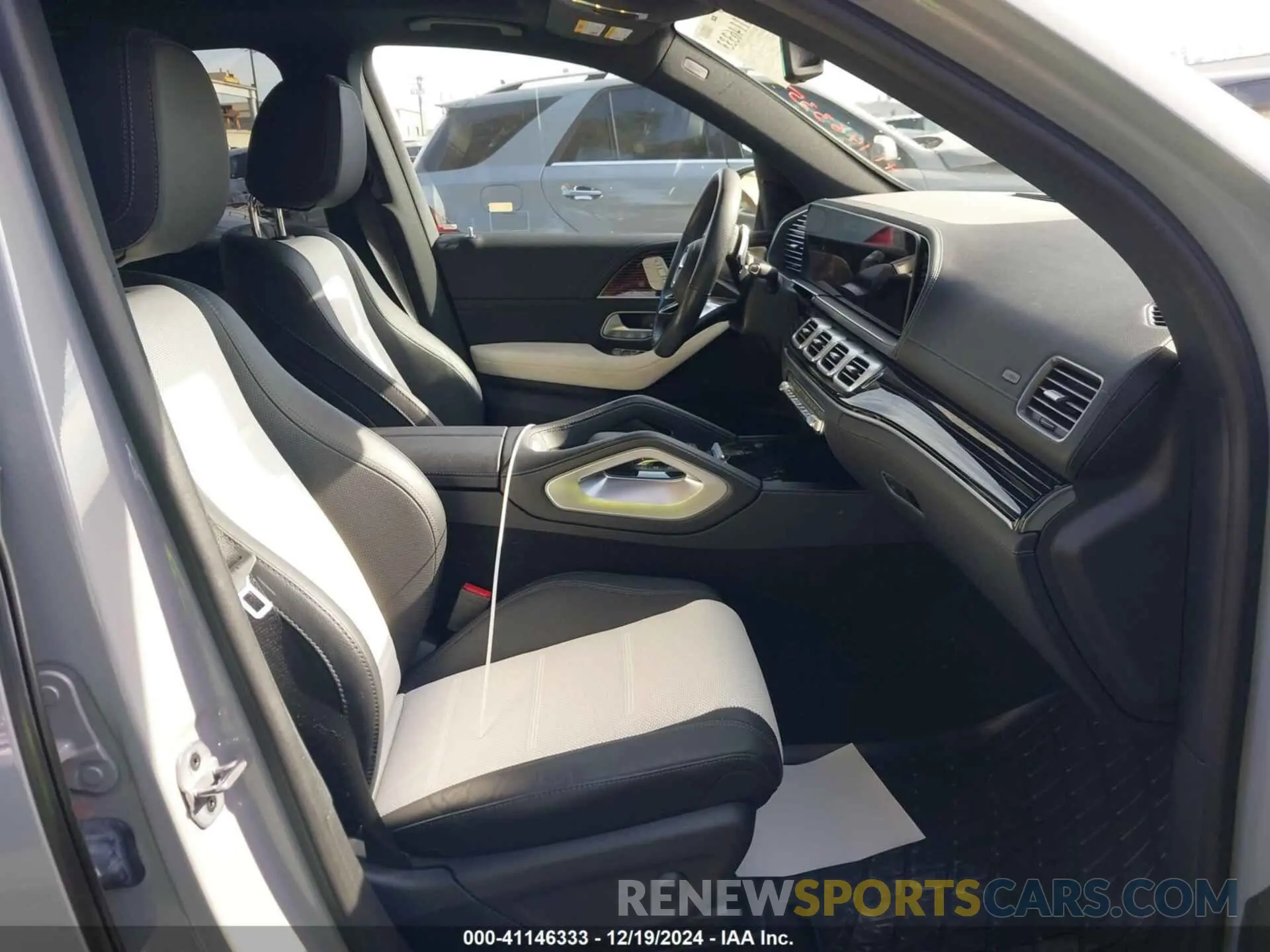 5 Photograph of a damaged car 4JGFB4FB6RA981412 MERCEDES-BENZ GLE 350 2024