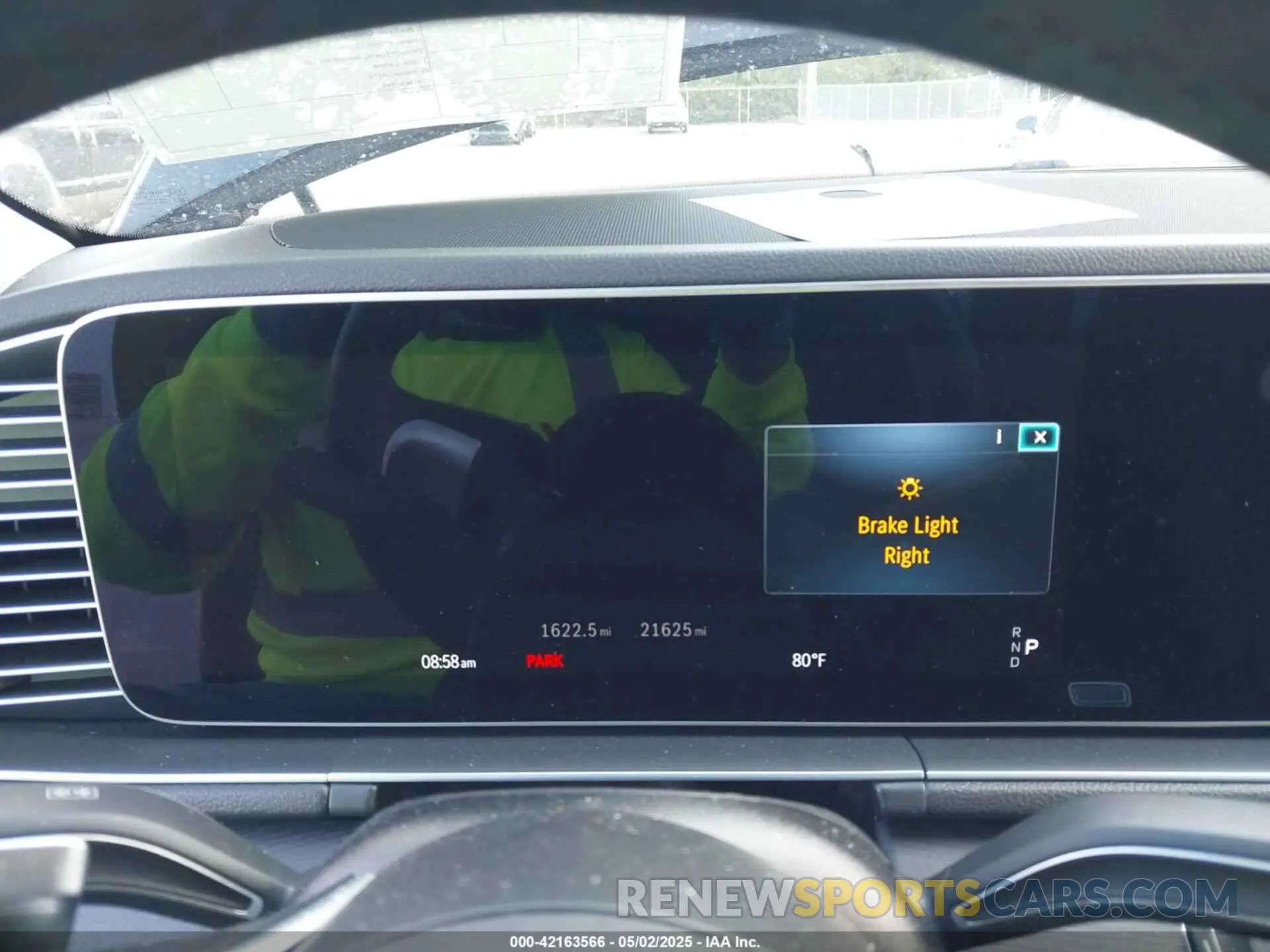 7 Photograph of a damaged car 4JGFB4FB9RB115052 MERCEDES-BENZ GLE 350 2024