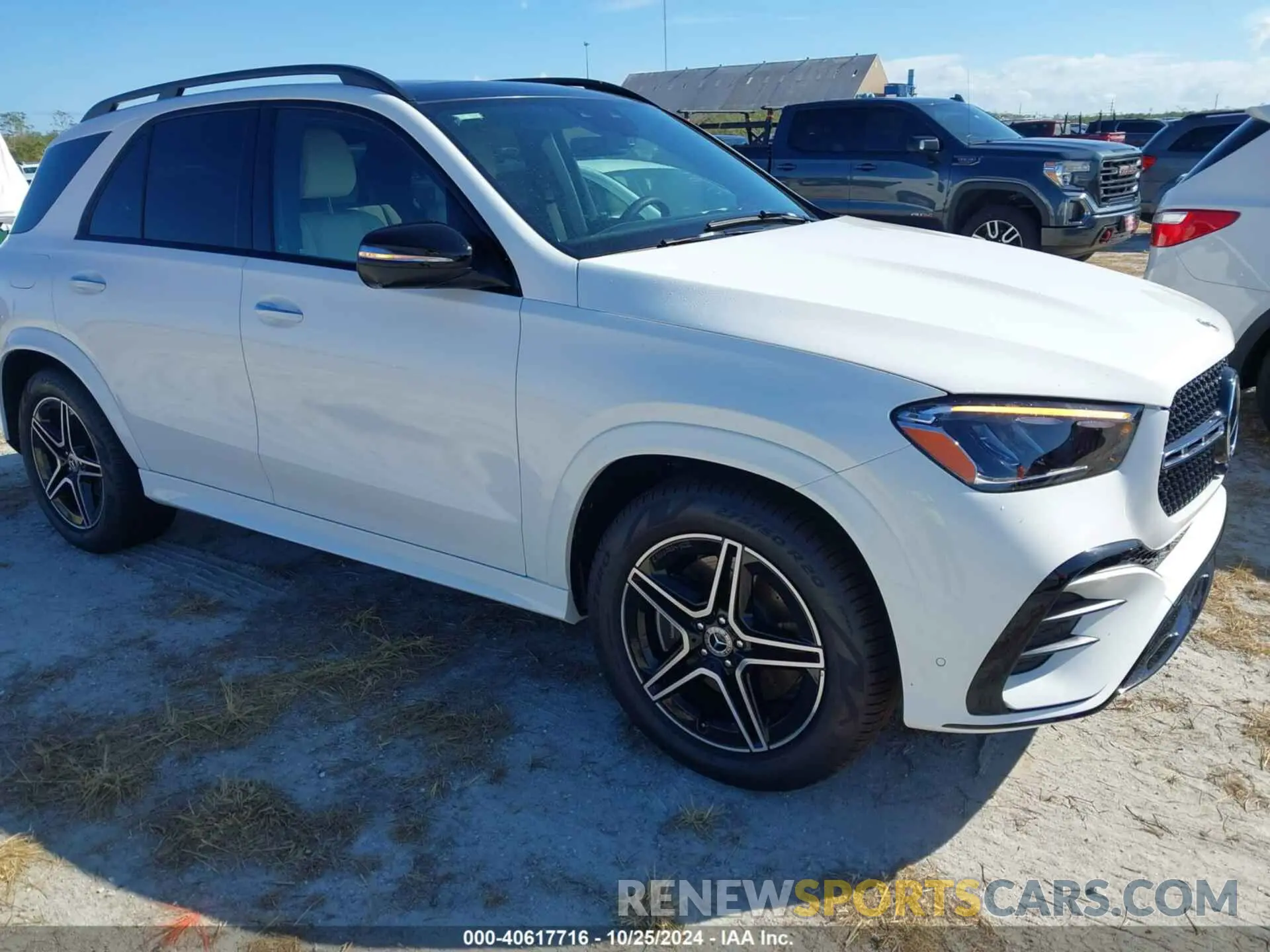 1 Photograph of a damaged car 4JGFB4FB9RB140565 MERCEDES-BENZ GLE 350 2024