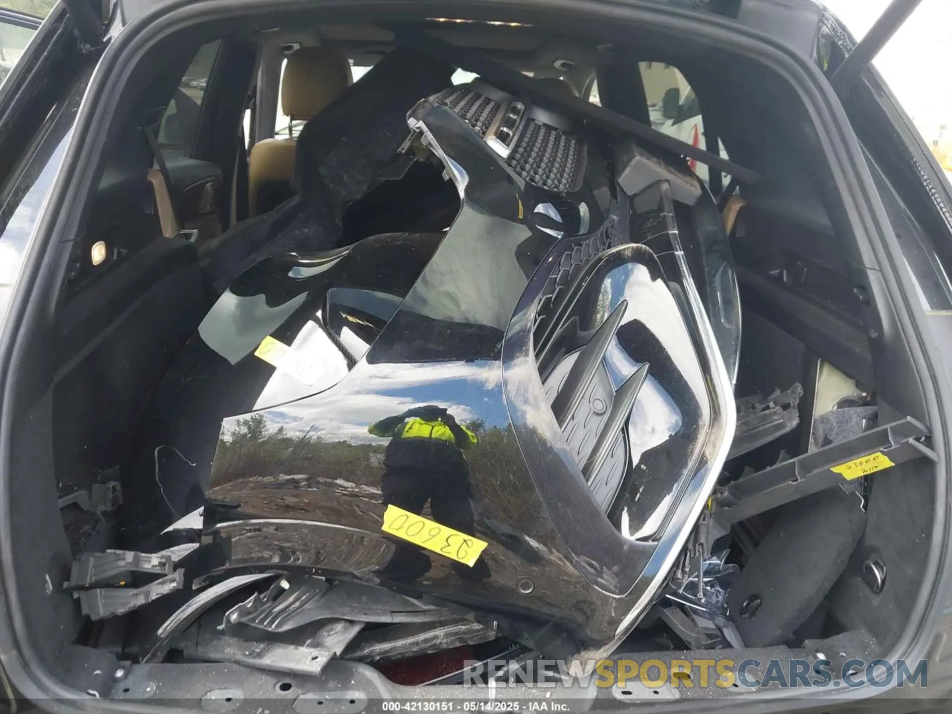12 Photograph of a damaged car 4JGFB4FBXRB036375 MERCEDES-BENZ GLE 350 2024