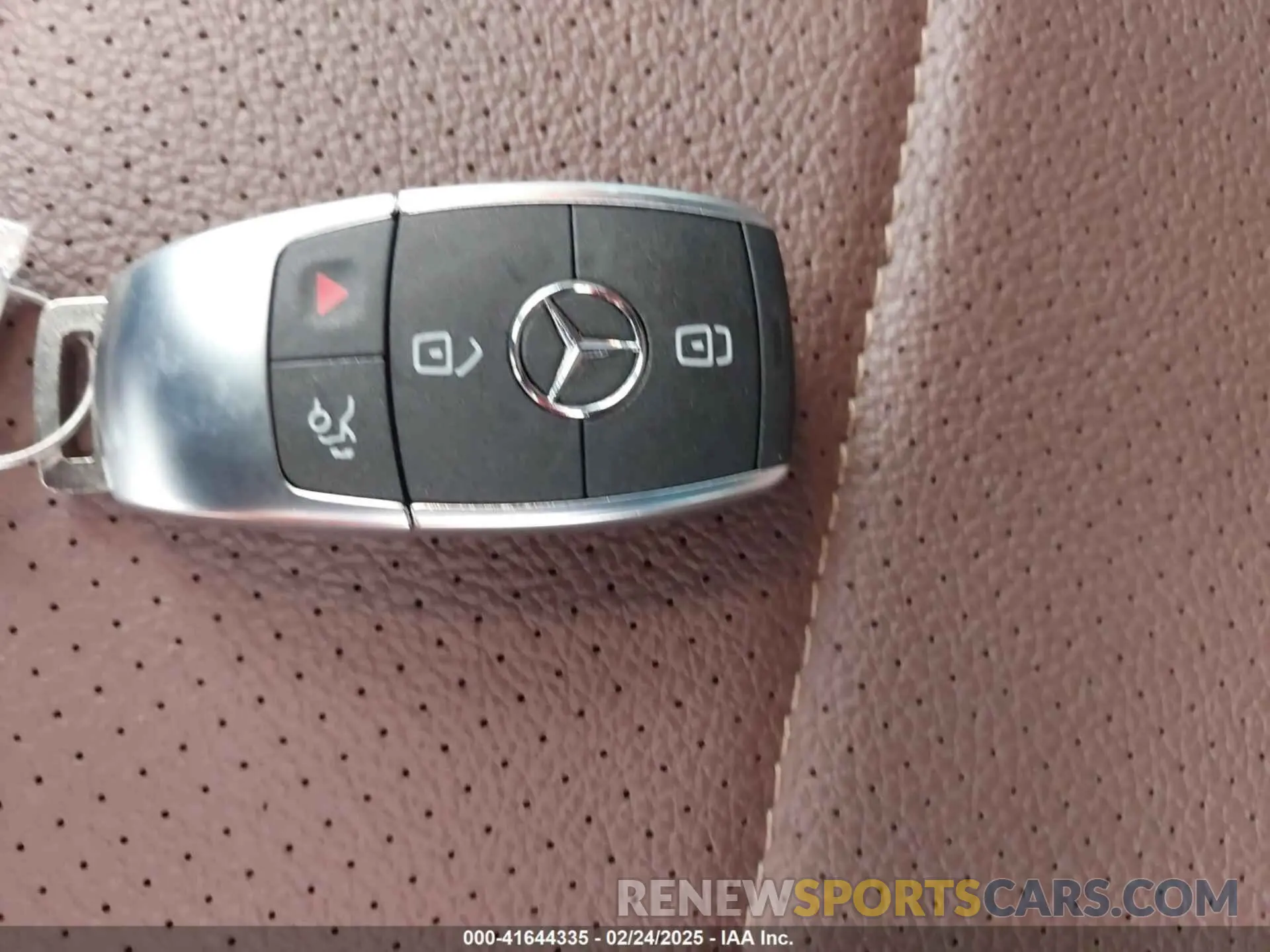 11 Photograph of a damaged car 4JGFB4FBXRB236897 MERCEDES-BENZ GLE 350 2024