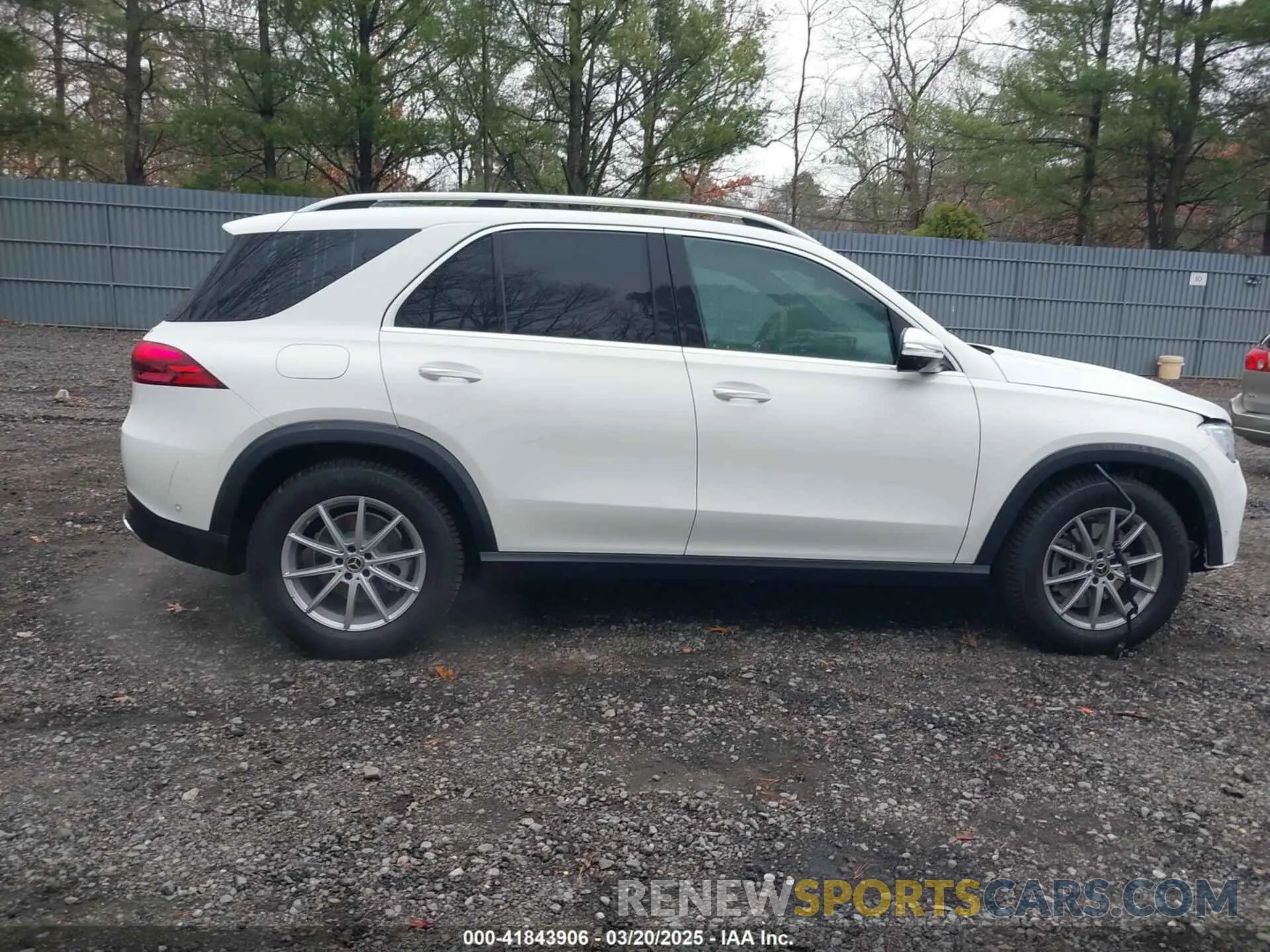 13 Photograph of a damaged car 4JGFB4FB1SB276100 MERCEDES-BENZ GLE 350 2025