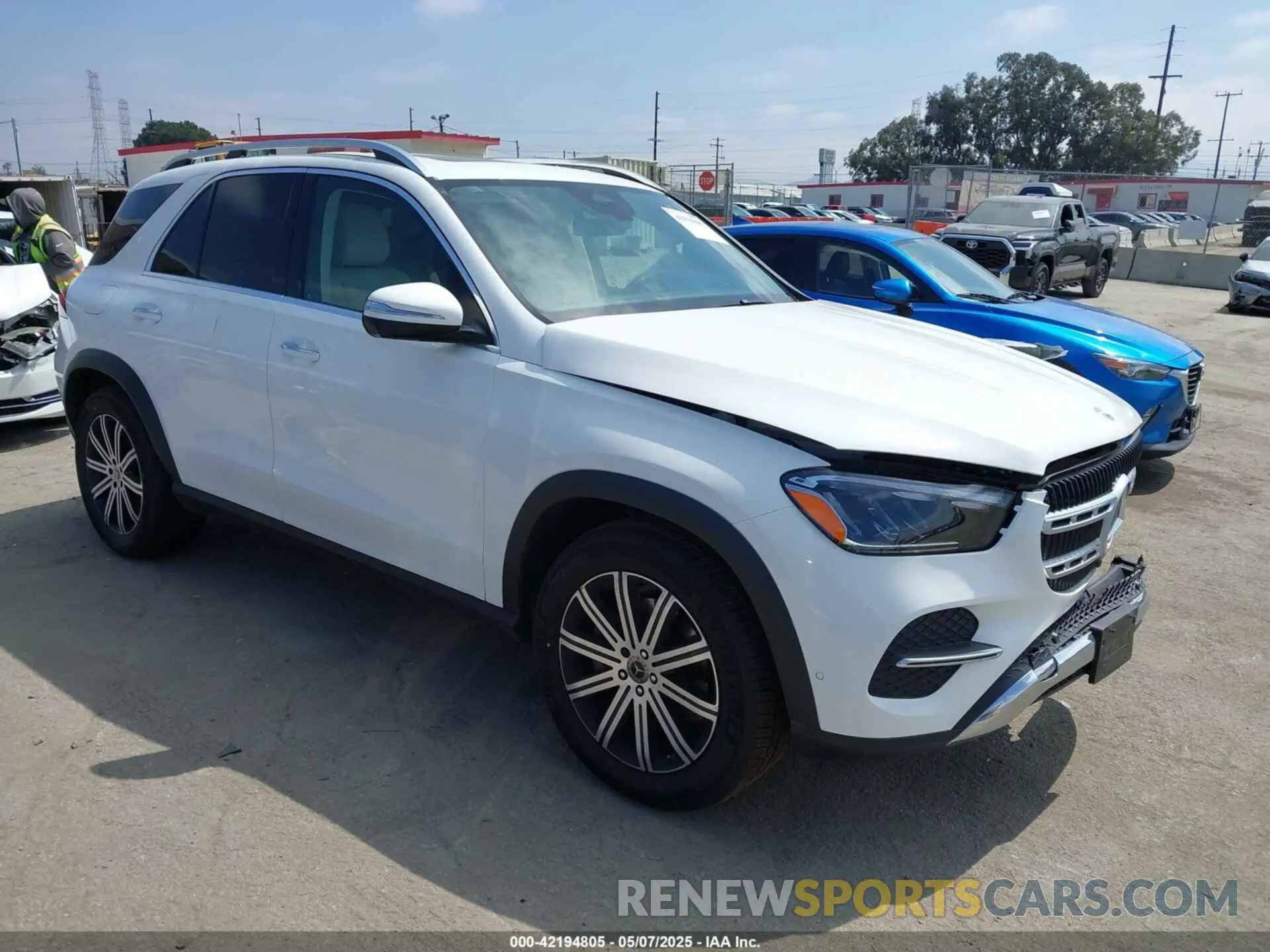 1 Photograph of a damaged car 4JGFB4FBXSB282557 MERCEDES-BENZ GLE 350 2025