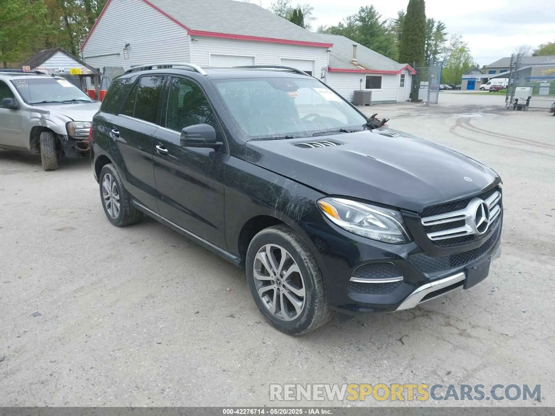 1 Photograph of a damaged car 4JGDA5GB2KB216941 MERCEDES-BENZ GLE 400 2019