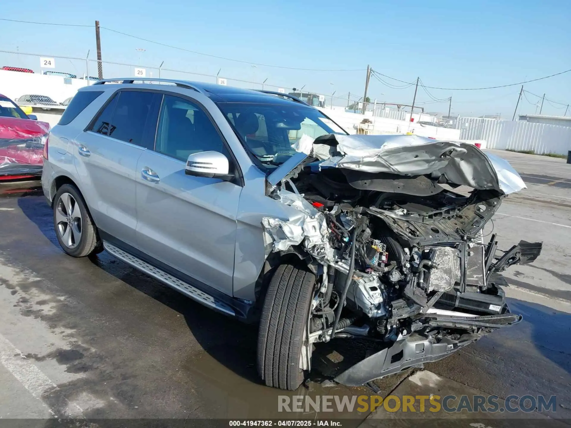 1 Photograph of a damaged car 4JGDA5GB9KB213261 MERCEDES-BENZ GLE 400 2019